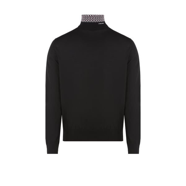 Pull col roulé en maille fine