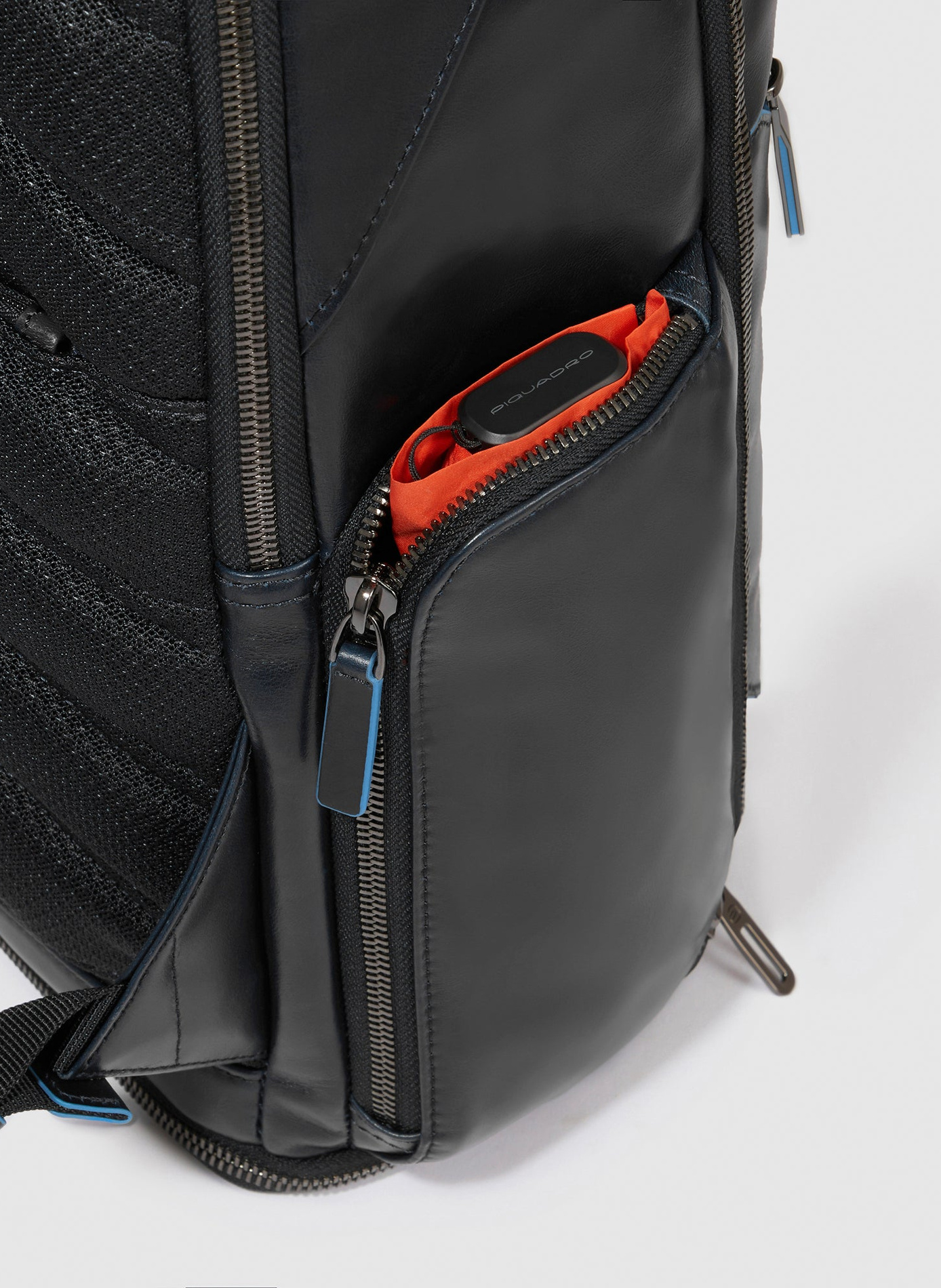 Rugzak voor 15,6" laptop, aanpasbaar PIQUADRO Bruin