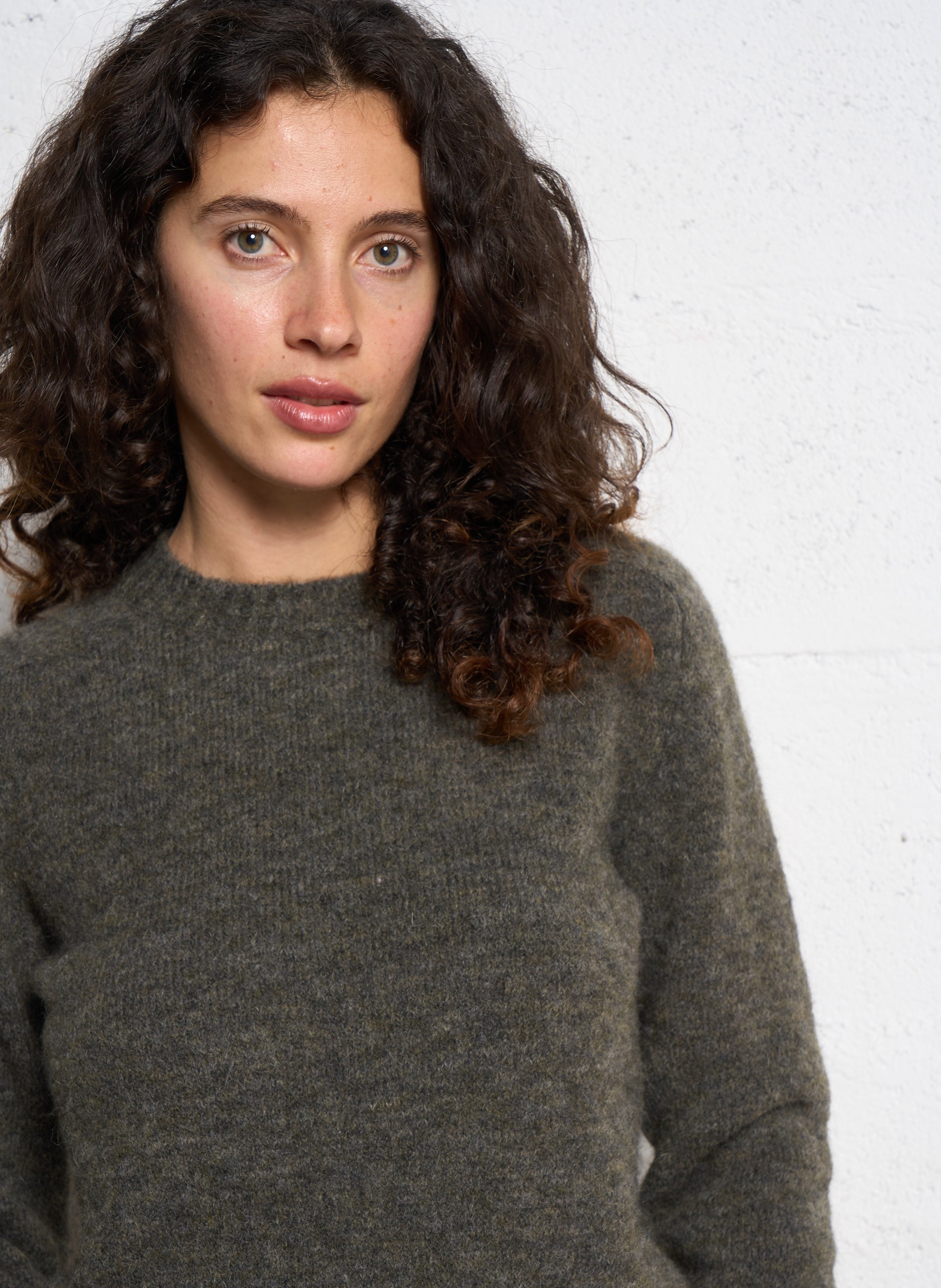 Pull col rond droit en maille tricotée envie SOEUR Gris