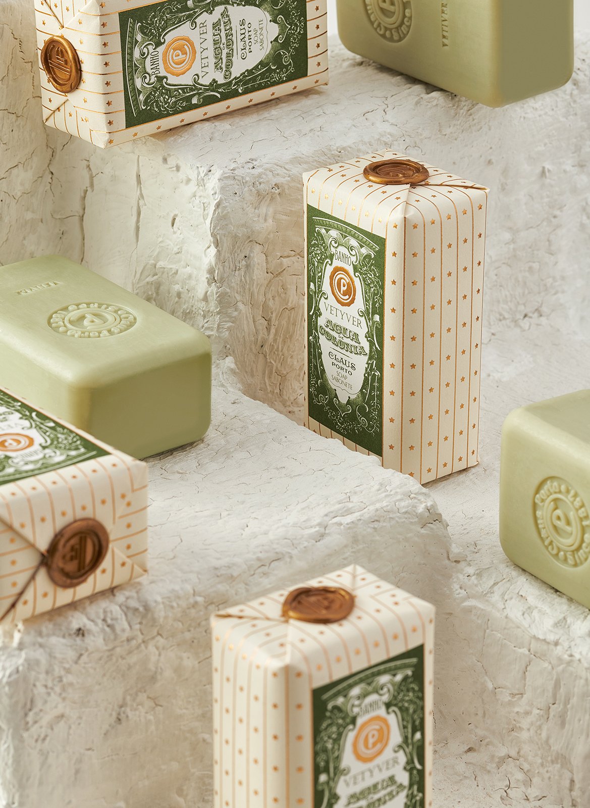 Sealed wax soap CLAUS PORTO No color