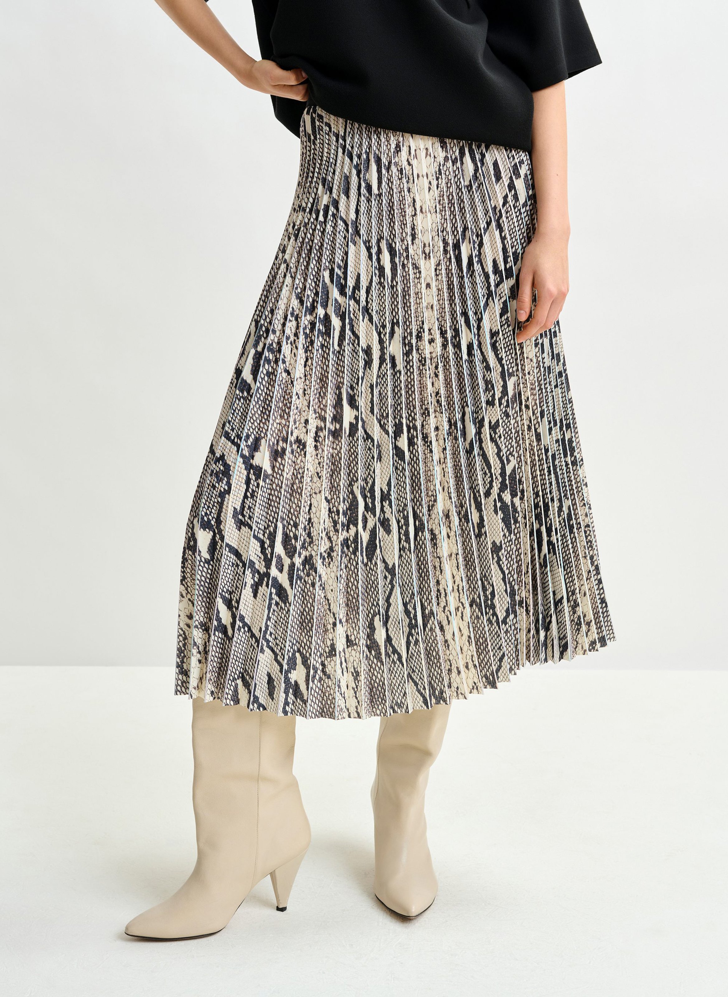 Jupe mi-longue plissée serpent indira ESSENTIEL ANTWERP Vert