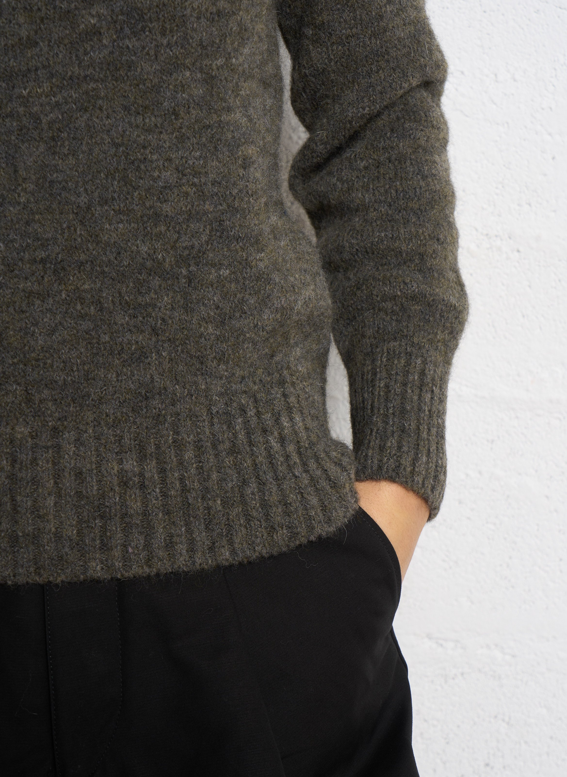 Pull col rond droit en maille tricotée envie SOEUR Gris