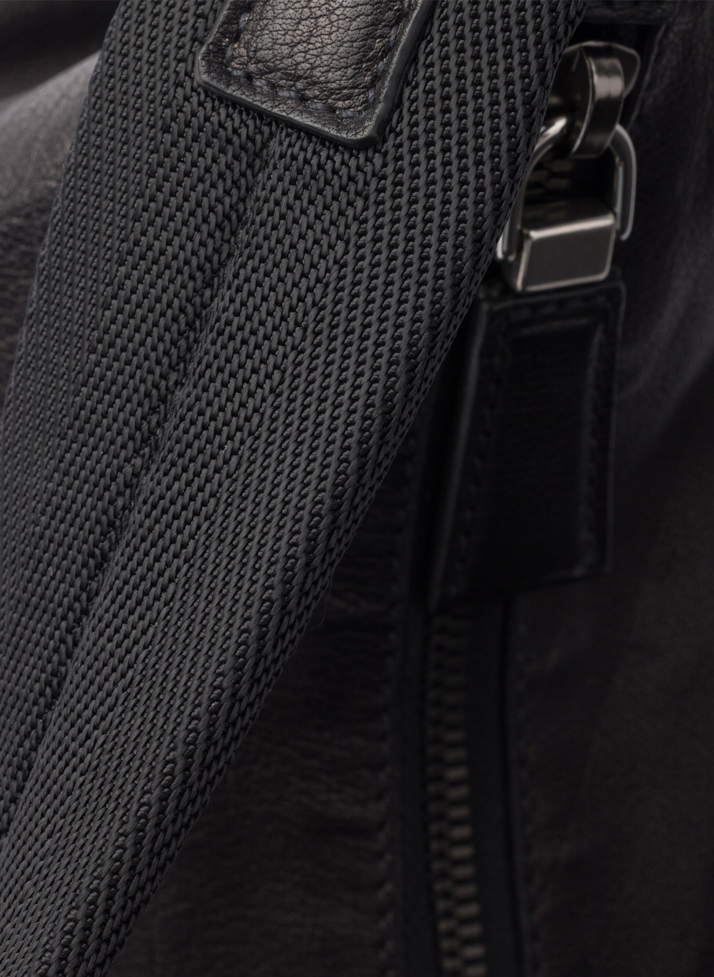 Sac porté épaule prada explore en cuir PRADA Noir