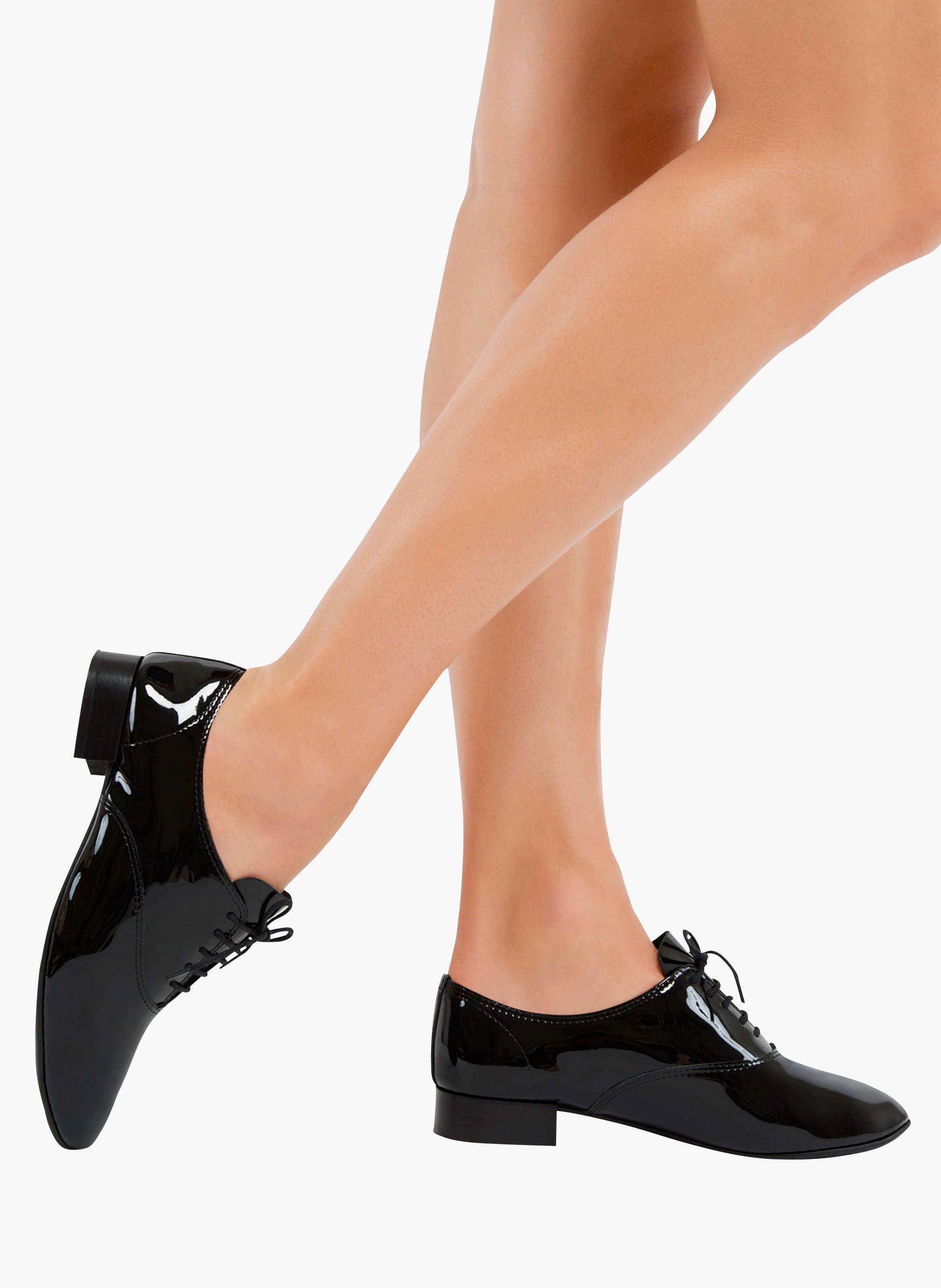 Richelieu en cuir vernis à petit talon zizi Noir