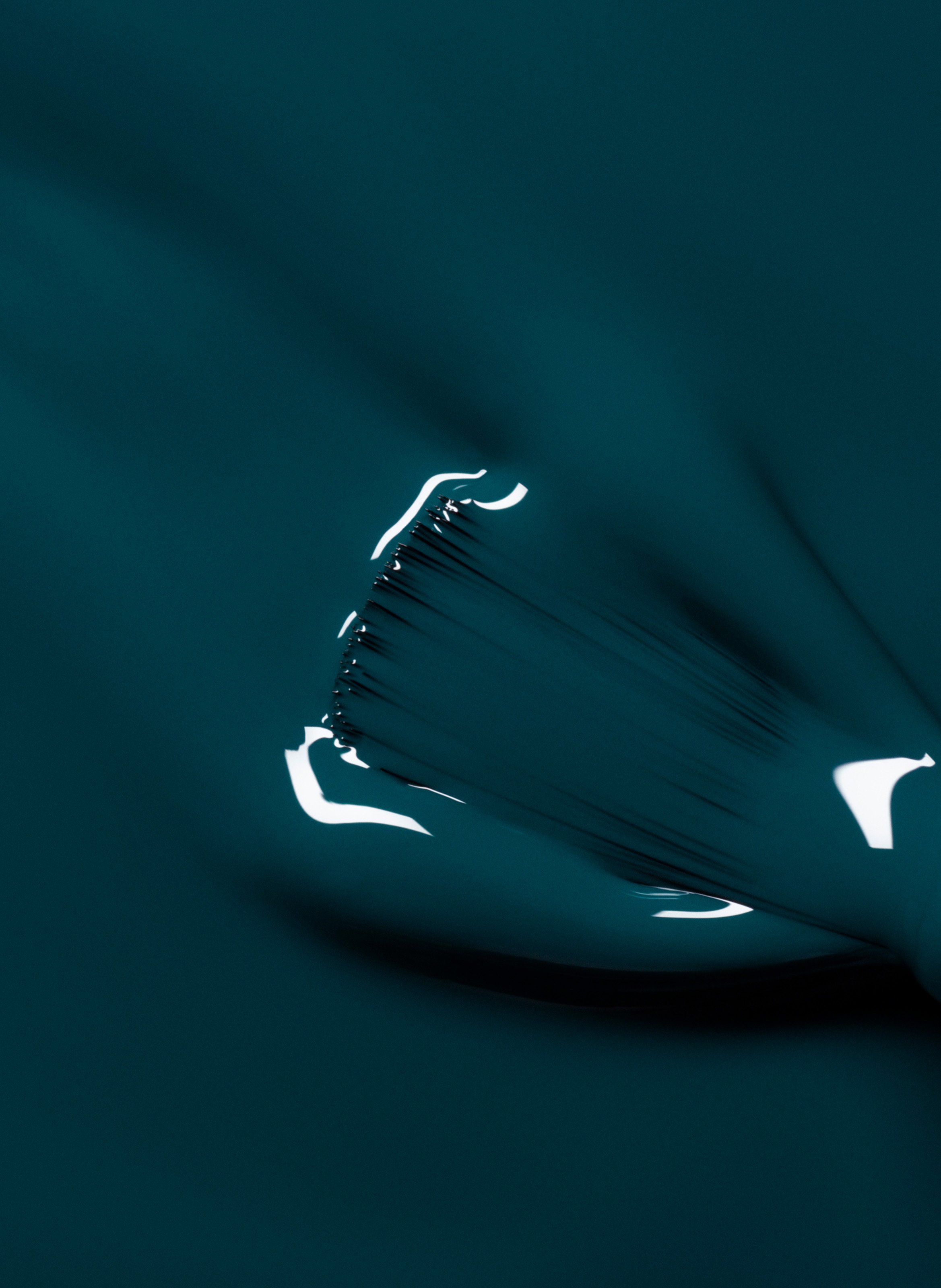 Vernis Green MANUCURIST Dark clover