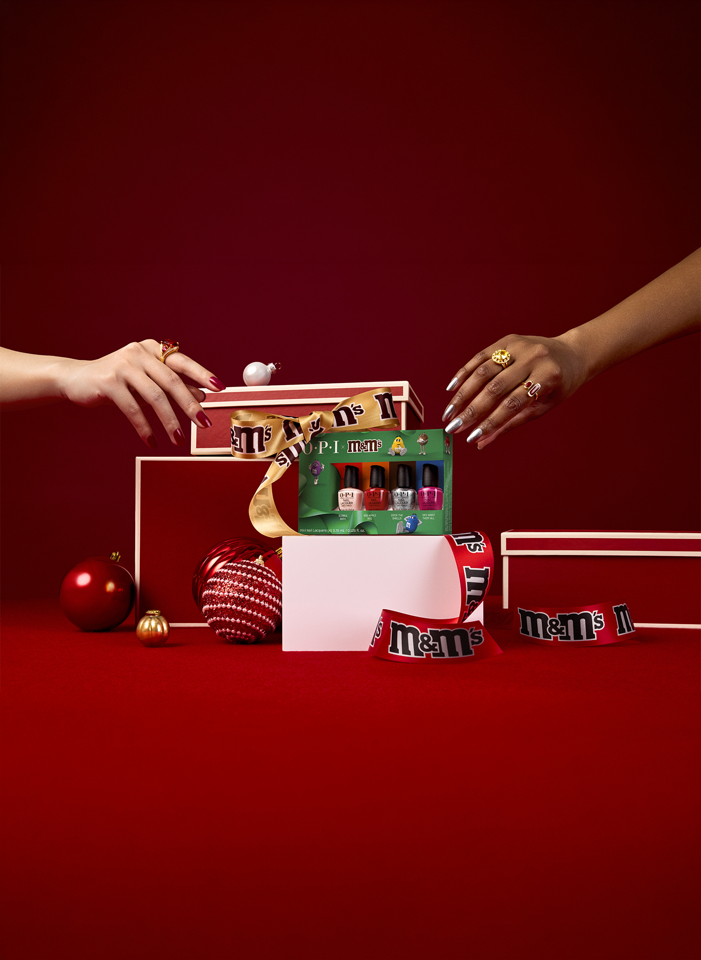 Set of 4 mini nail polishes - Bubble Bath™, Big Apple Red™, Deck The Shell, and OPI Want Them All OPI No color