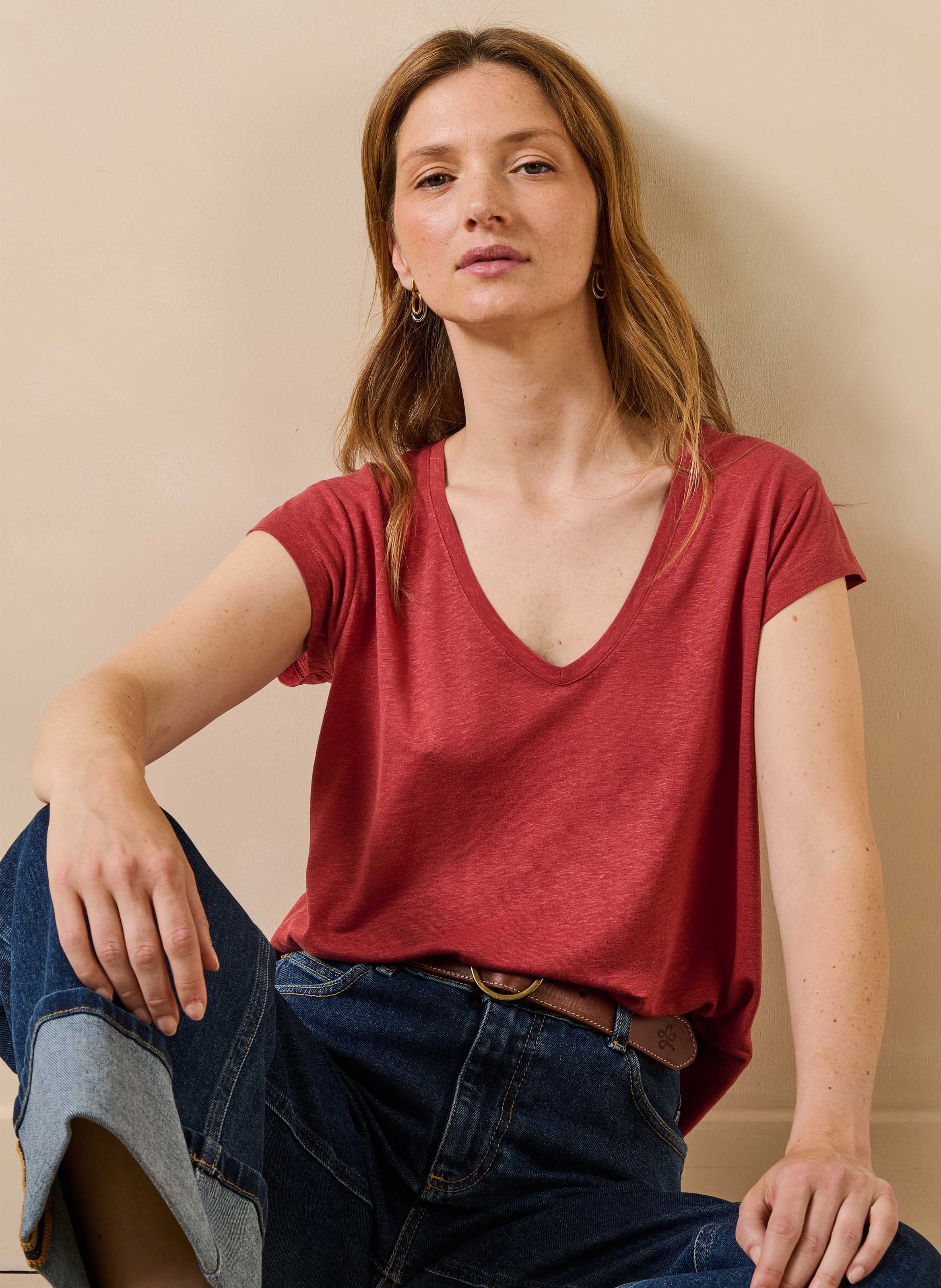 Recht T-shirt met effen kleur en V-hals LA FEE MARABOUTEE Rood