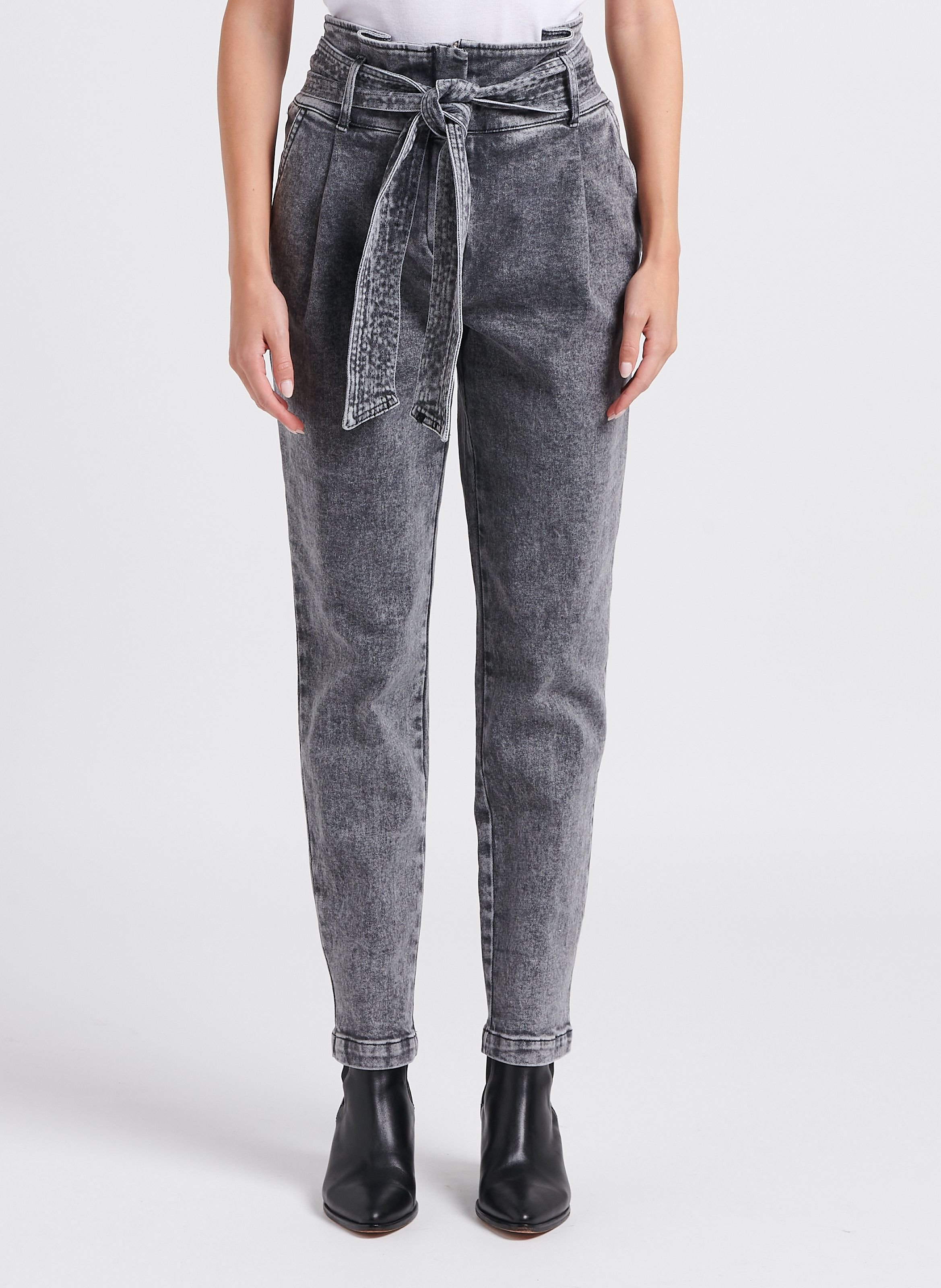 Jean taille haute slim délavé