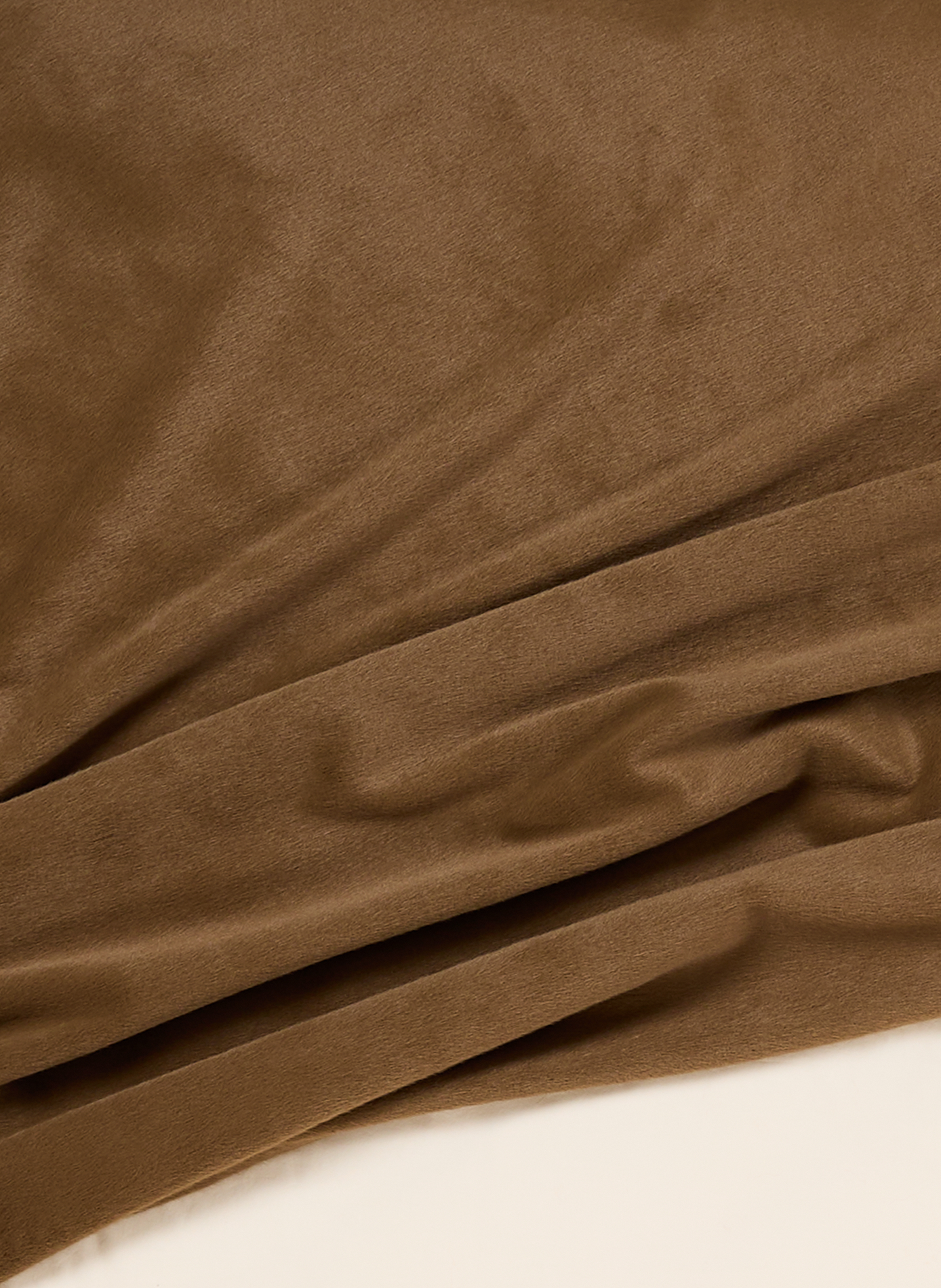 Plaid effet vison AU PRINTEMPS PARIS Kaki