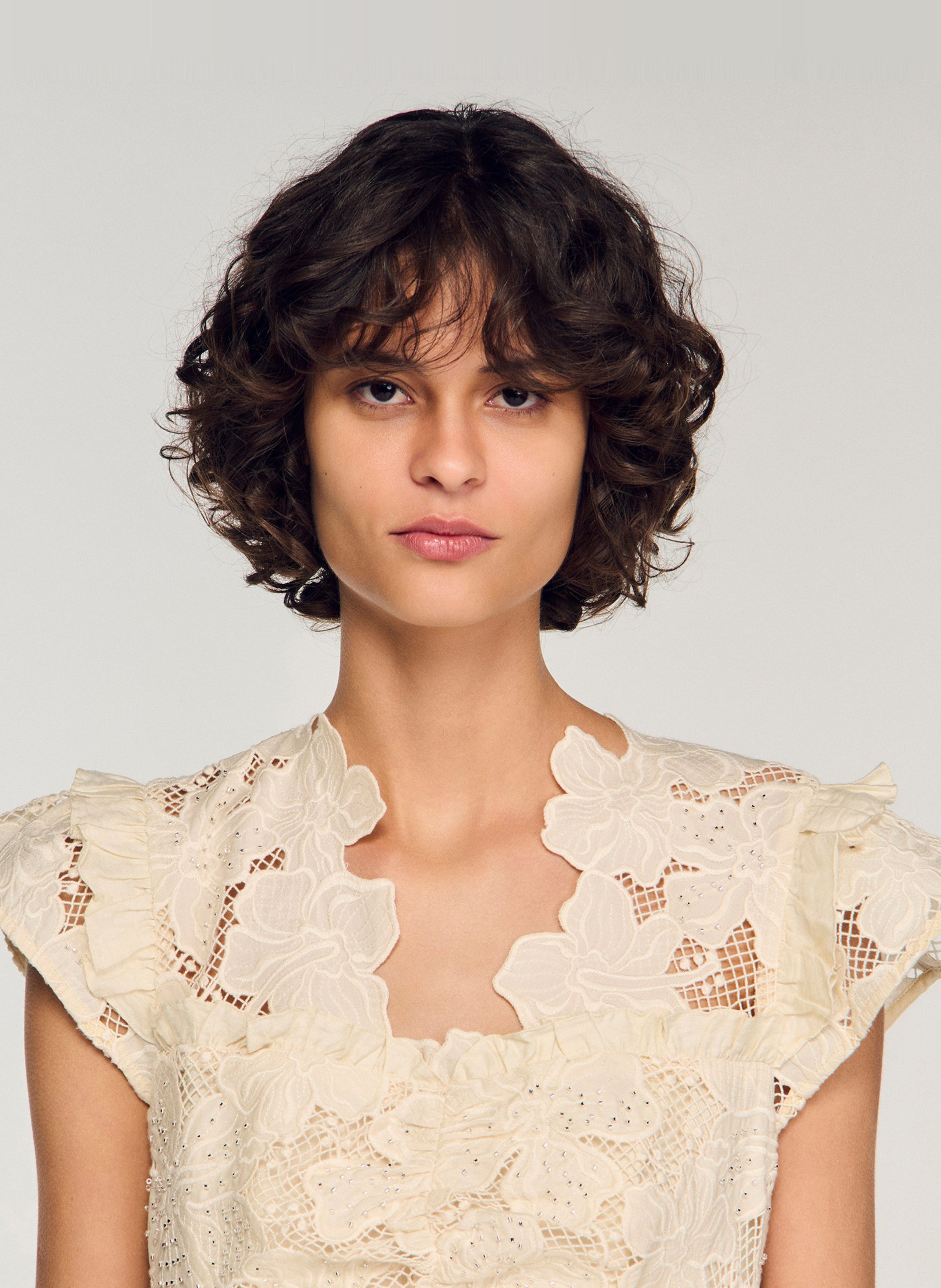 Robe courte en guipure évasée SANDRO Beige