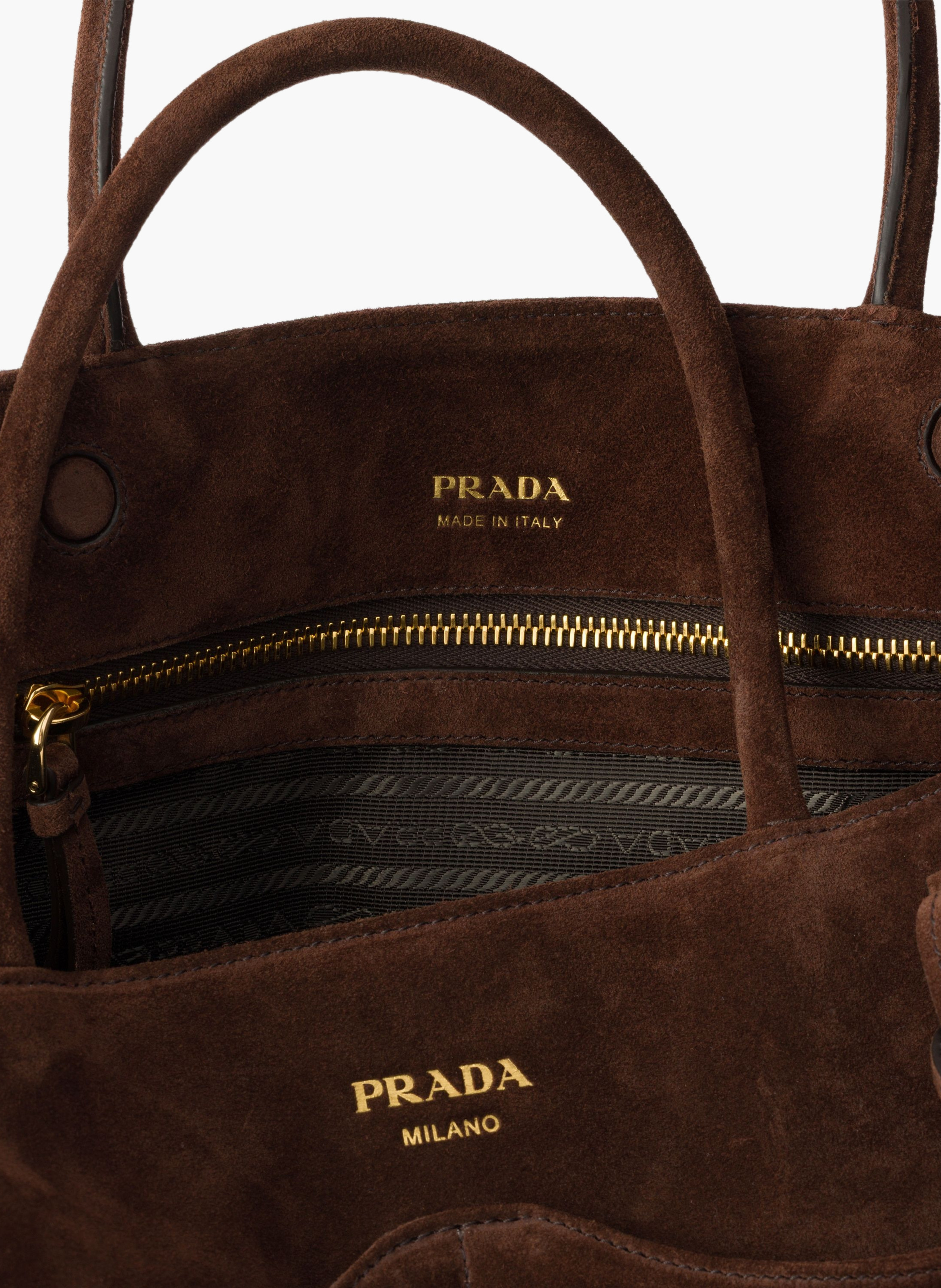 Grand sac prada allusion en veau velours PRADA Marron