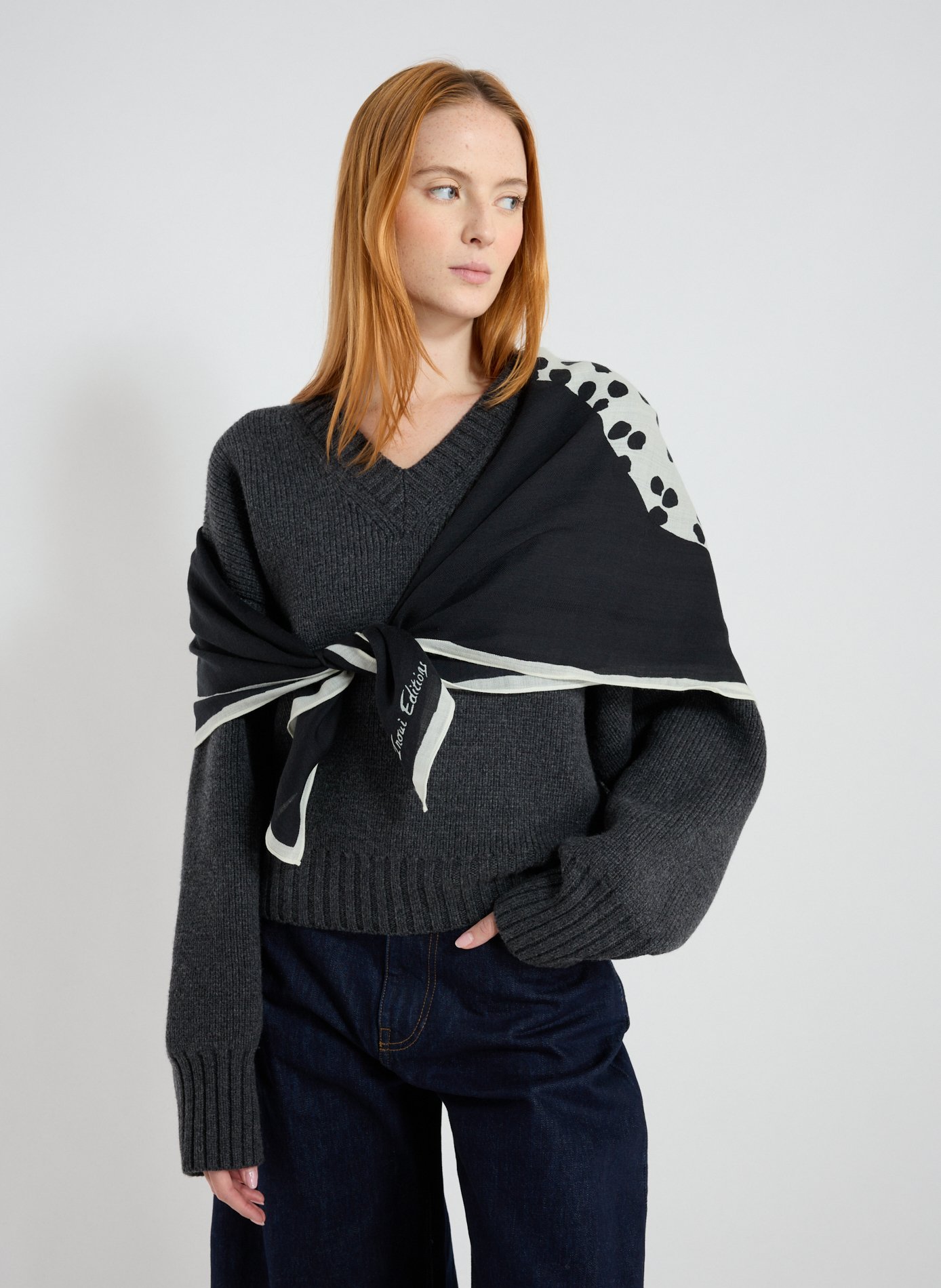 Foulard à imprimé en laine INOUITOOSH Multicolore