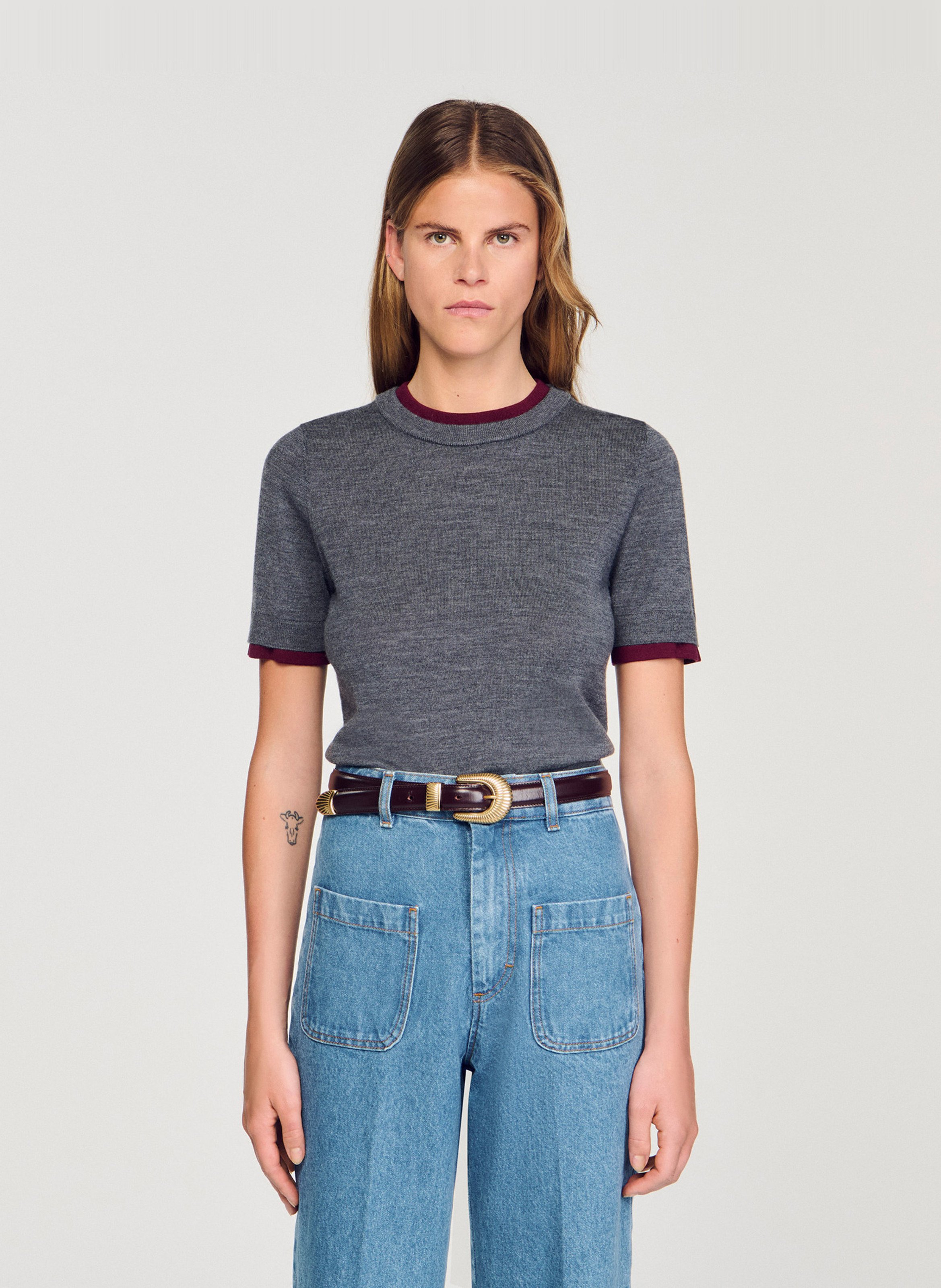 Pull ajusté col rond en laine  Gris