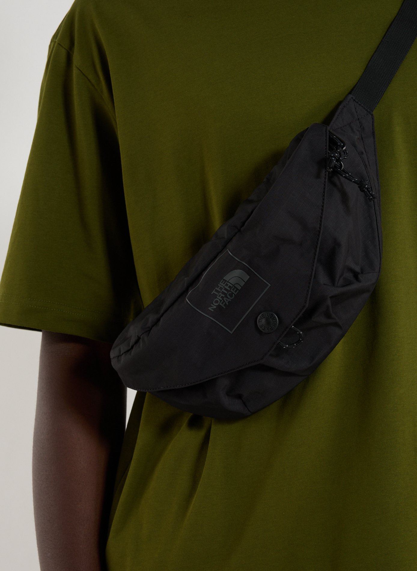 Zippered waist bag THE NORTH FACE Black