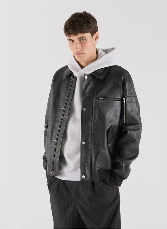 Jacket with classic collar in leather | Black by SAISON 1865 Jacket with classic collar in leather Black