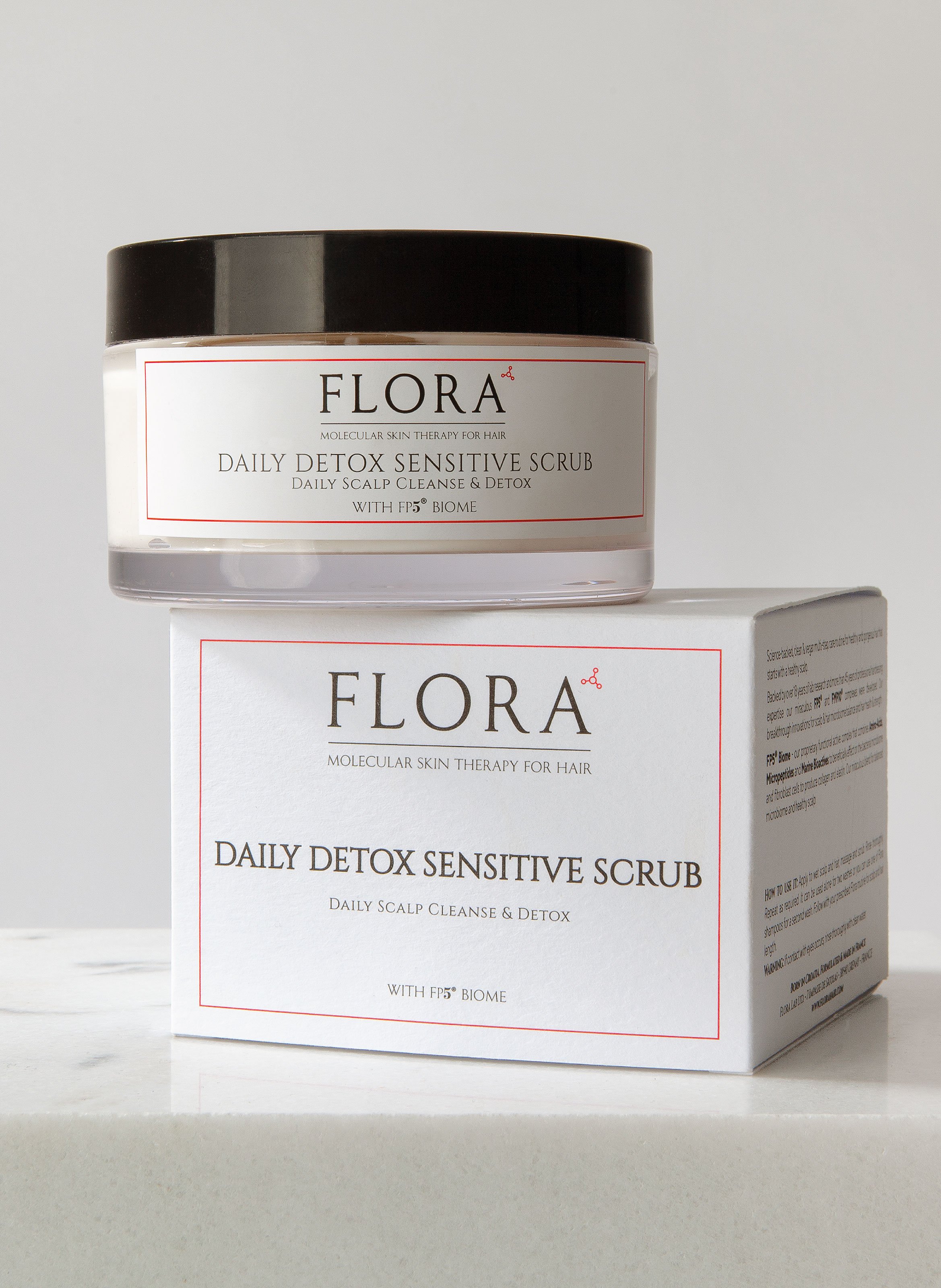 Daily Detox Scrub FLORA No color