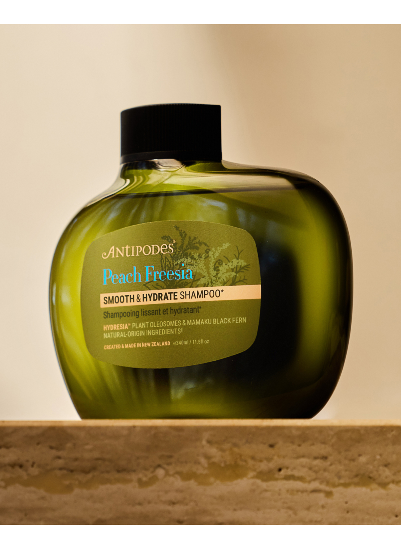 Shampoing Pêche Freesia Lissant et Hydratant ANTIPODES No color