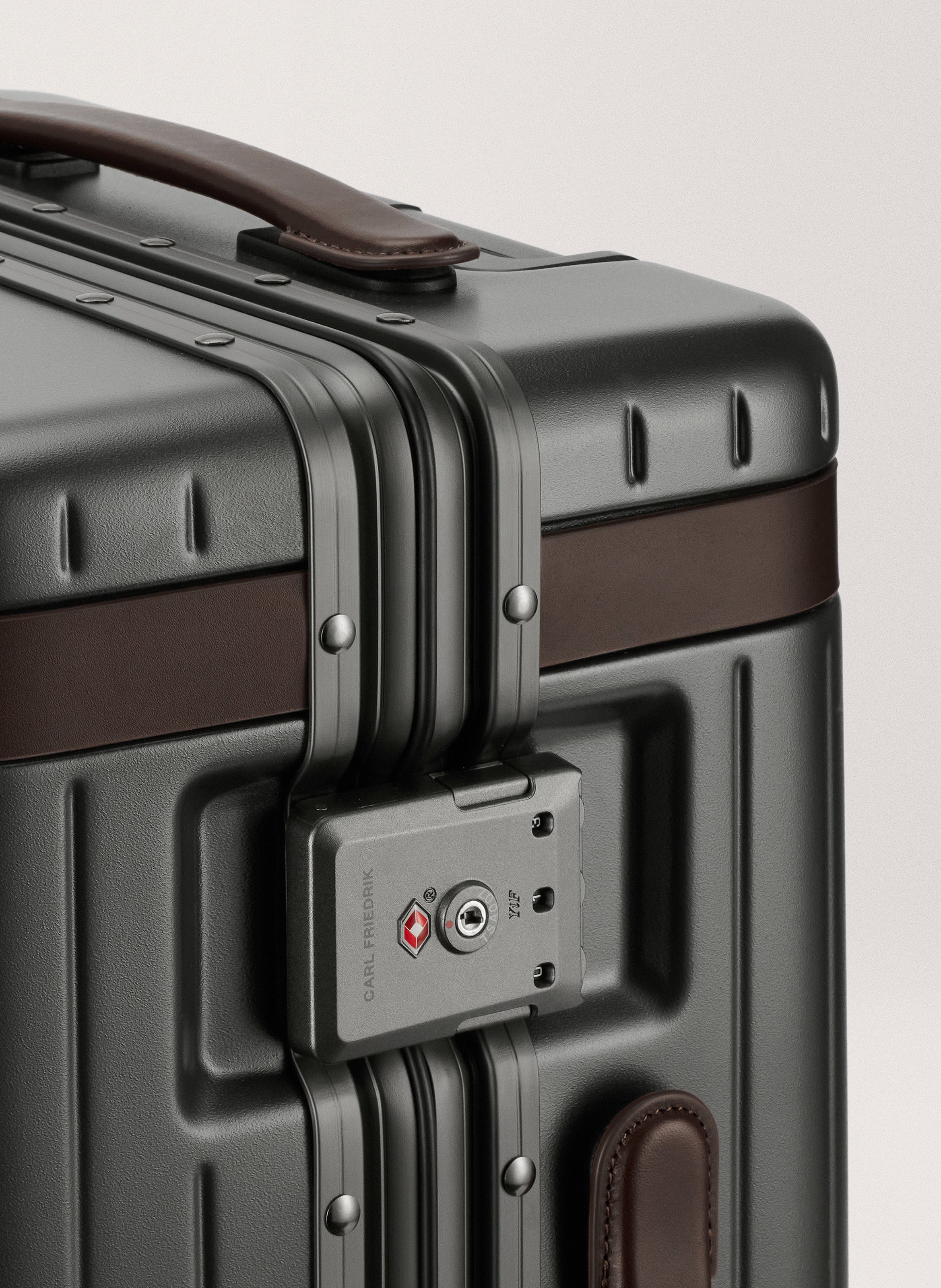 Valise 'the carry-on' en polycarbonate CARL FRIEDRIK Gris