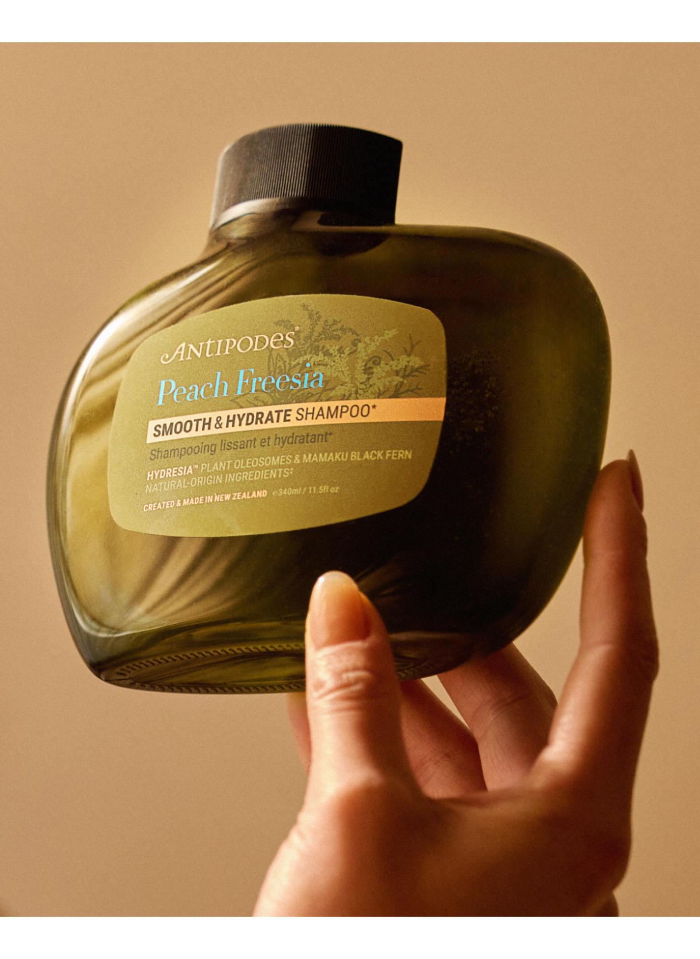 Shampoing Pêche Freesia Lissant et Hydratant ANTIPODES No color