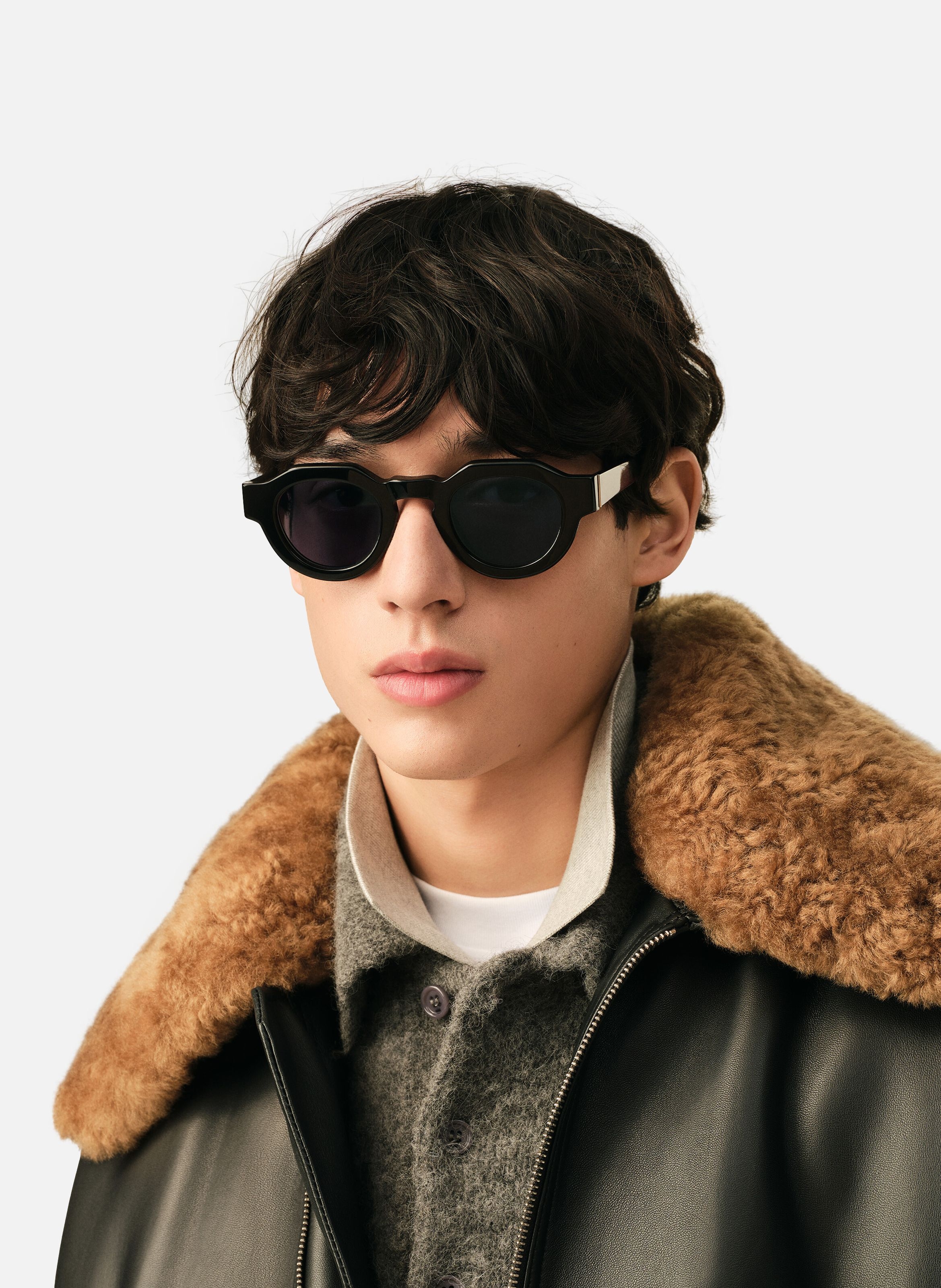 Lunettes de soleil 75018 unisexe AMI PARIS Noir