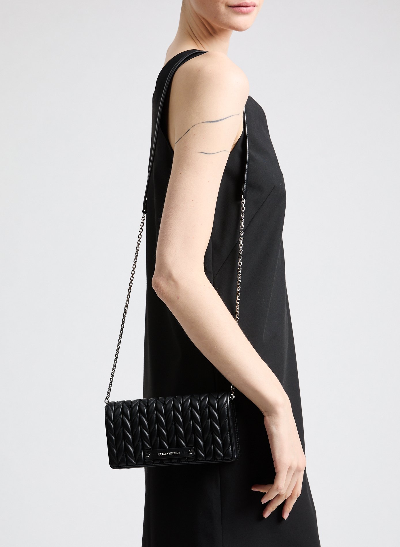 Sac à bandoulière matelassé  KARL LAGERFELD Noir