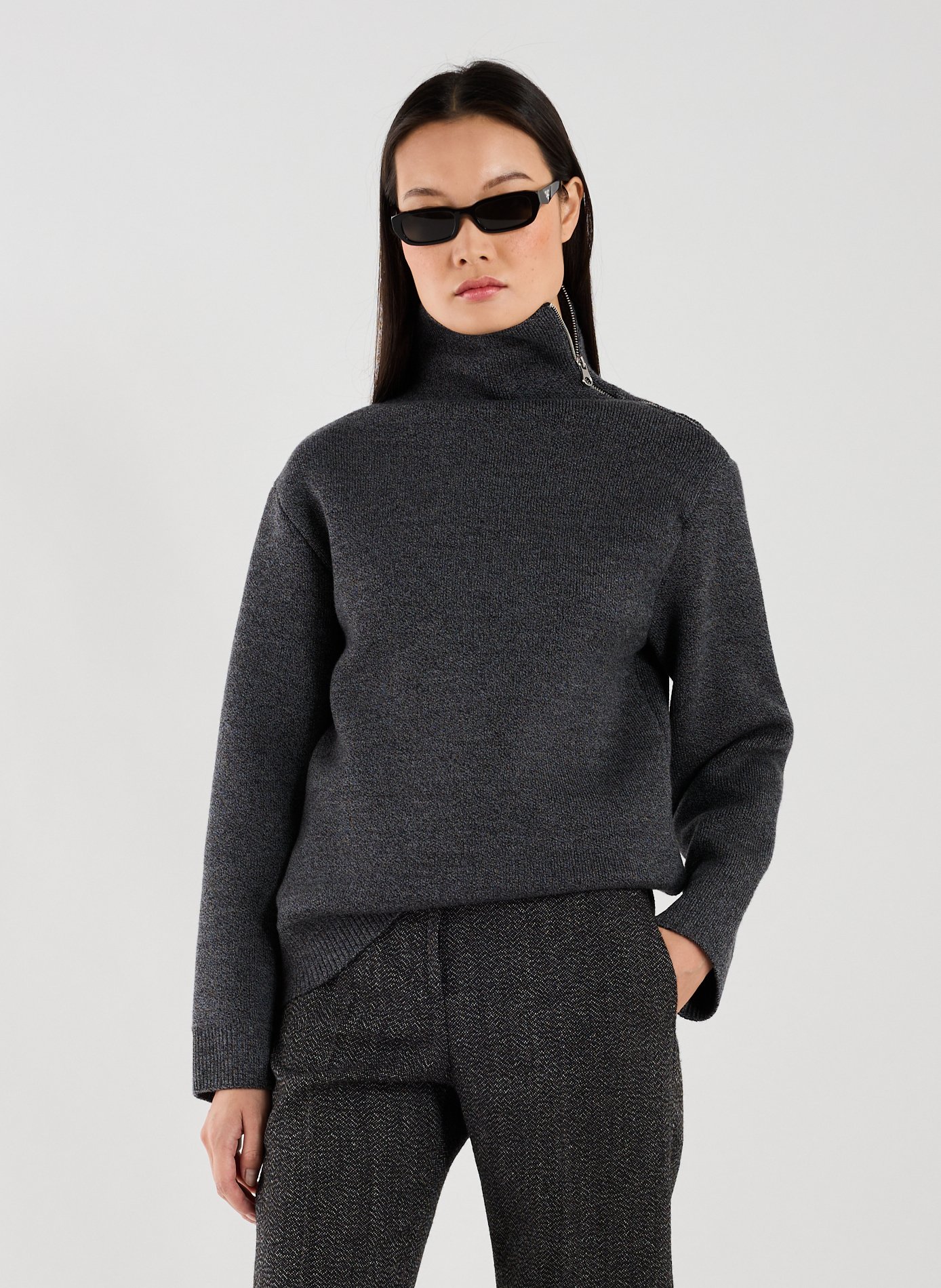 COURRÈGES Pull droit en laine Gris