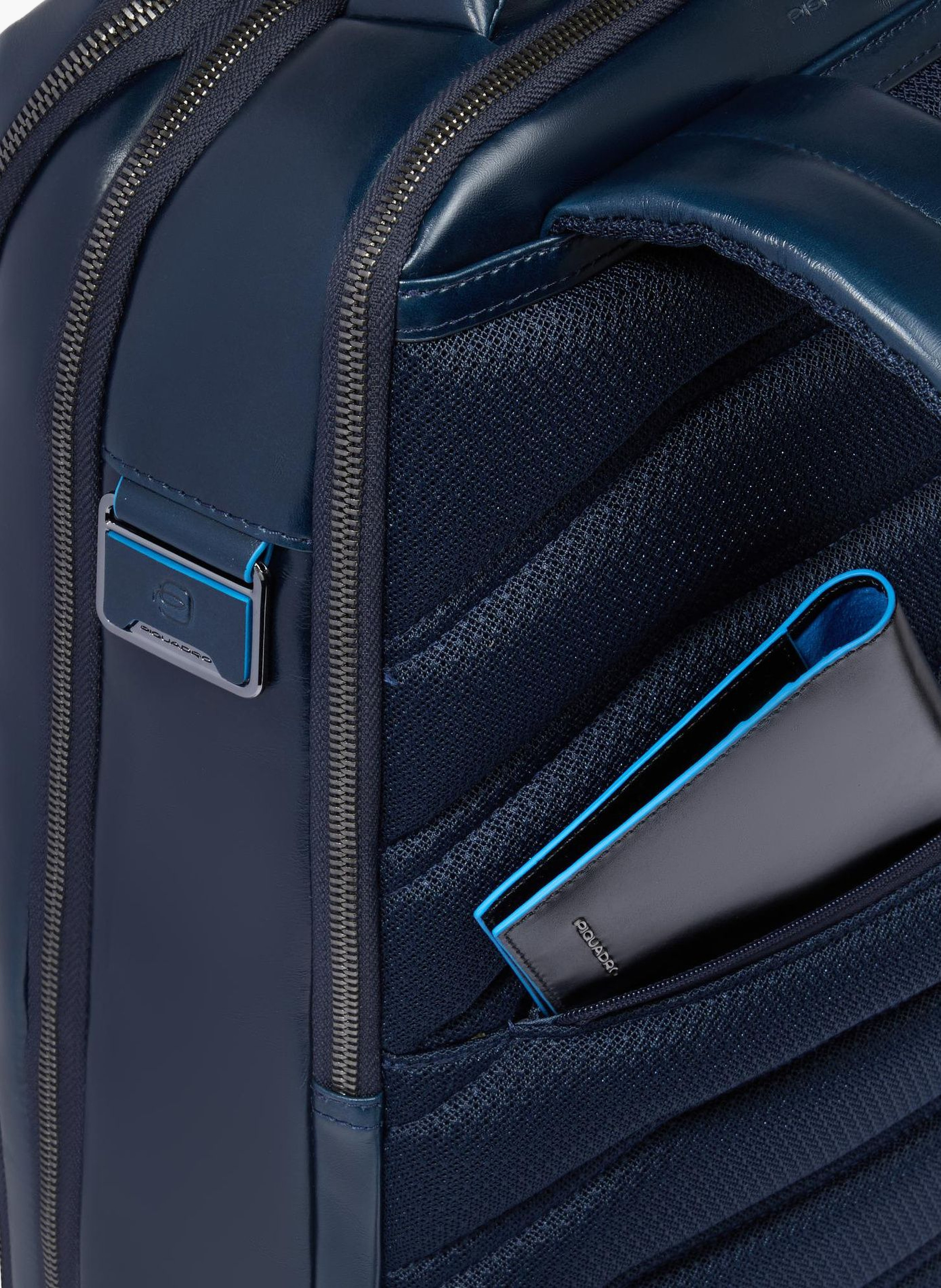 Sac à dos de voyage pour ordinateur 15,6" PIQUADRO Bleu