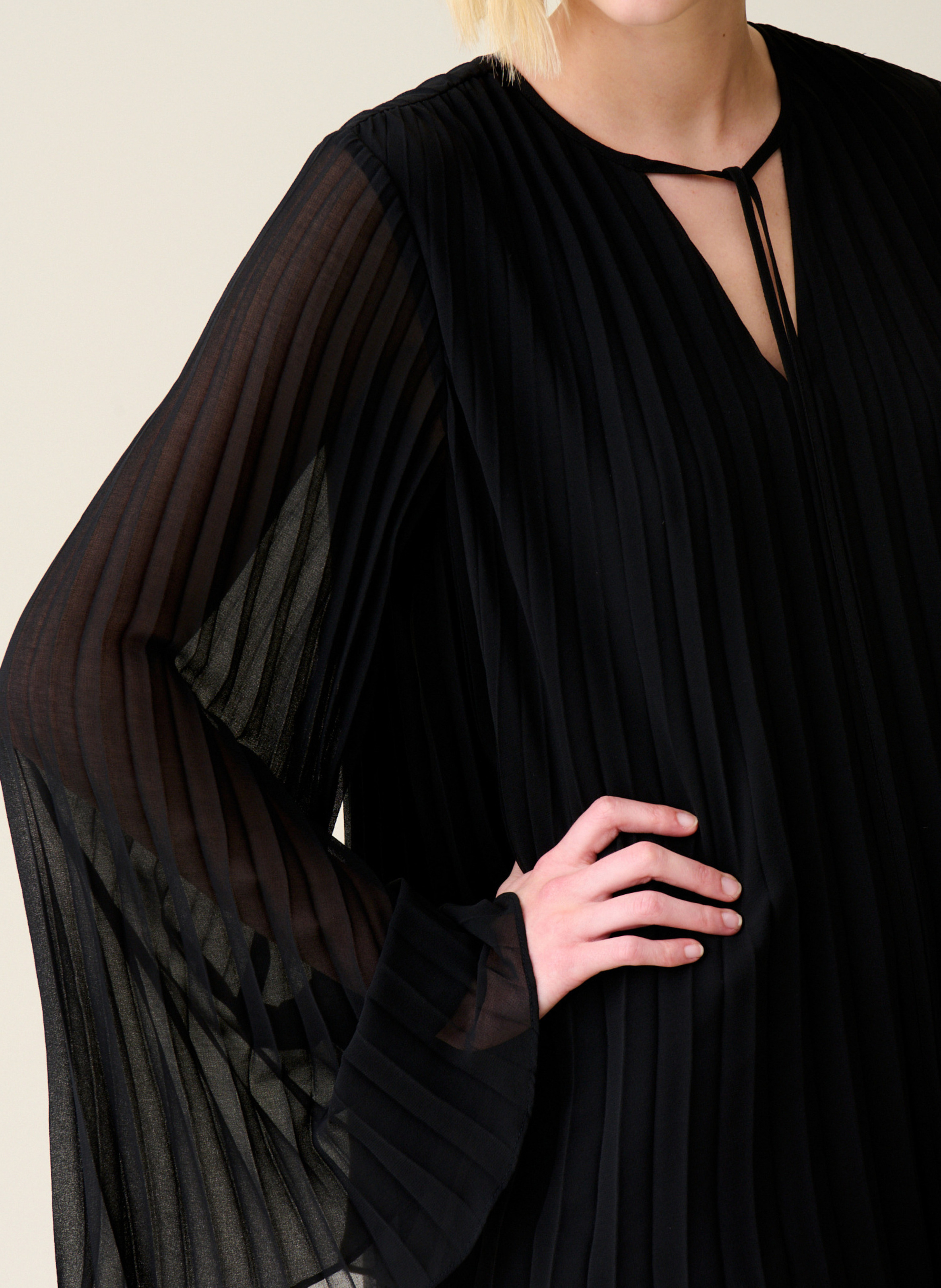 Robe courte volantée CLAUDIE PIERLOT Noir