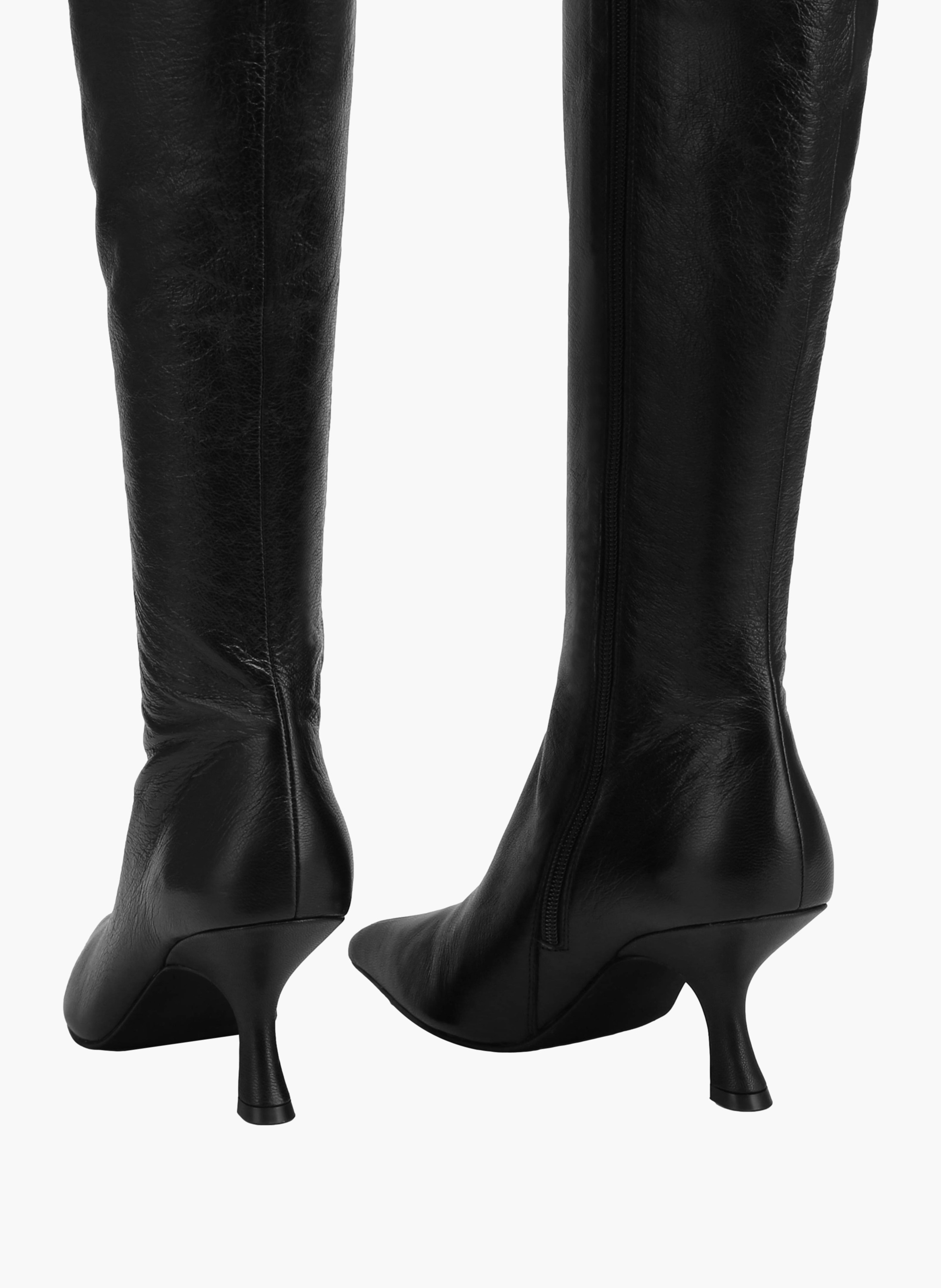 Hue enkellaarsjes van leer NAKED WOLFE Zwart