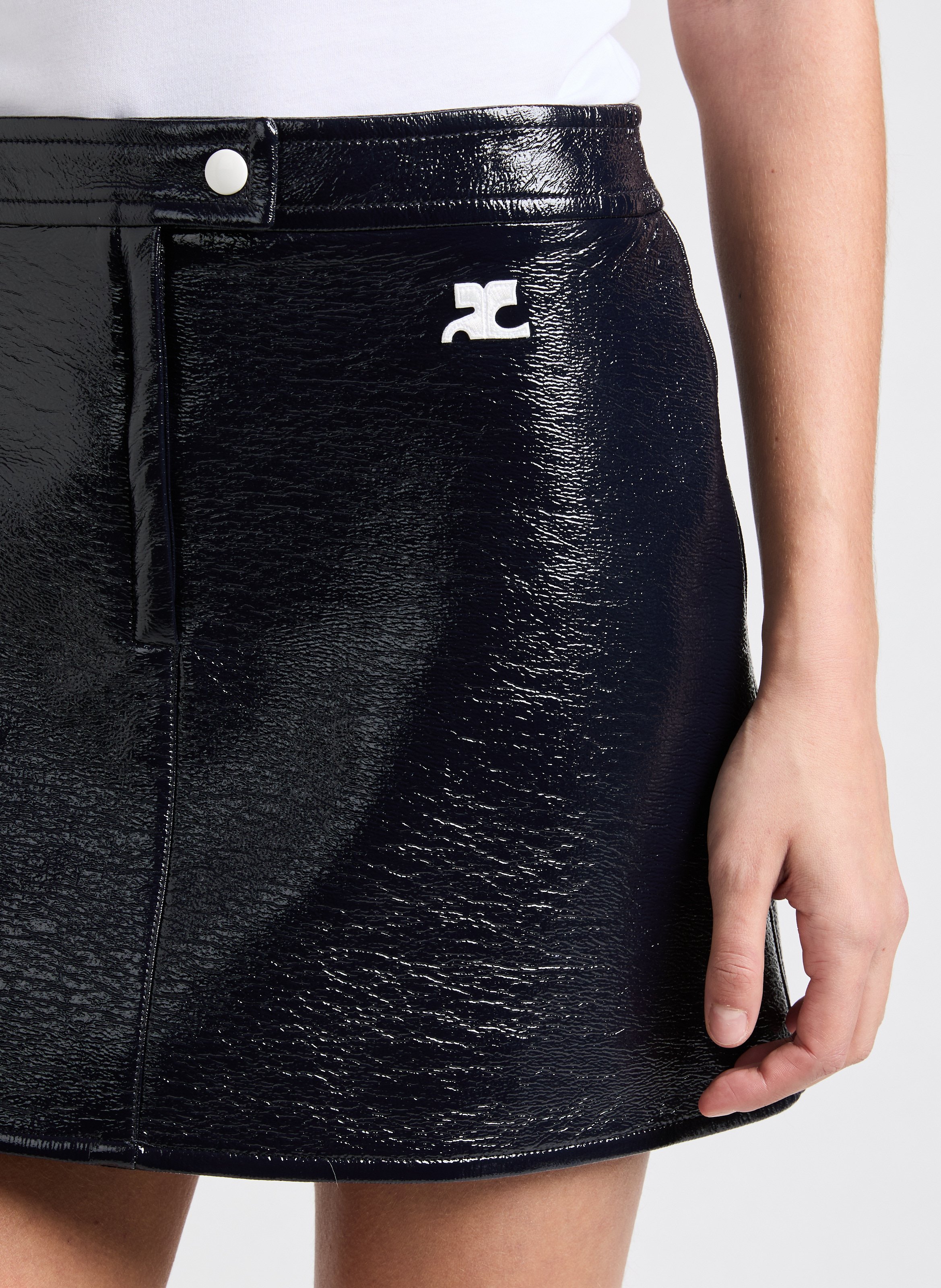 Reedition vinyl mini skirt COURRÈGES Blue