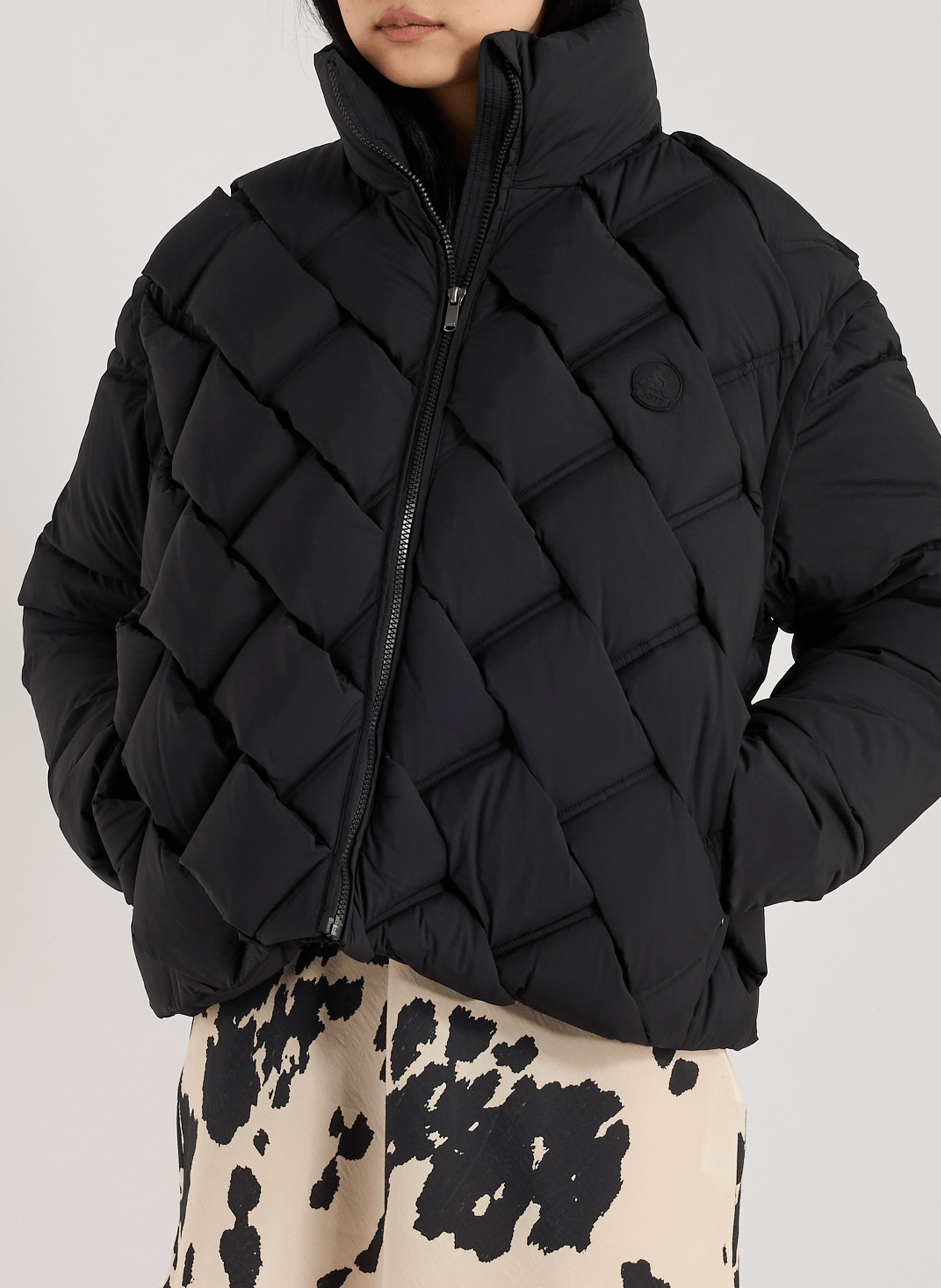 JOTT Quilted jacket with removable sleeves Black