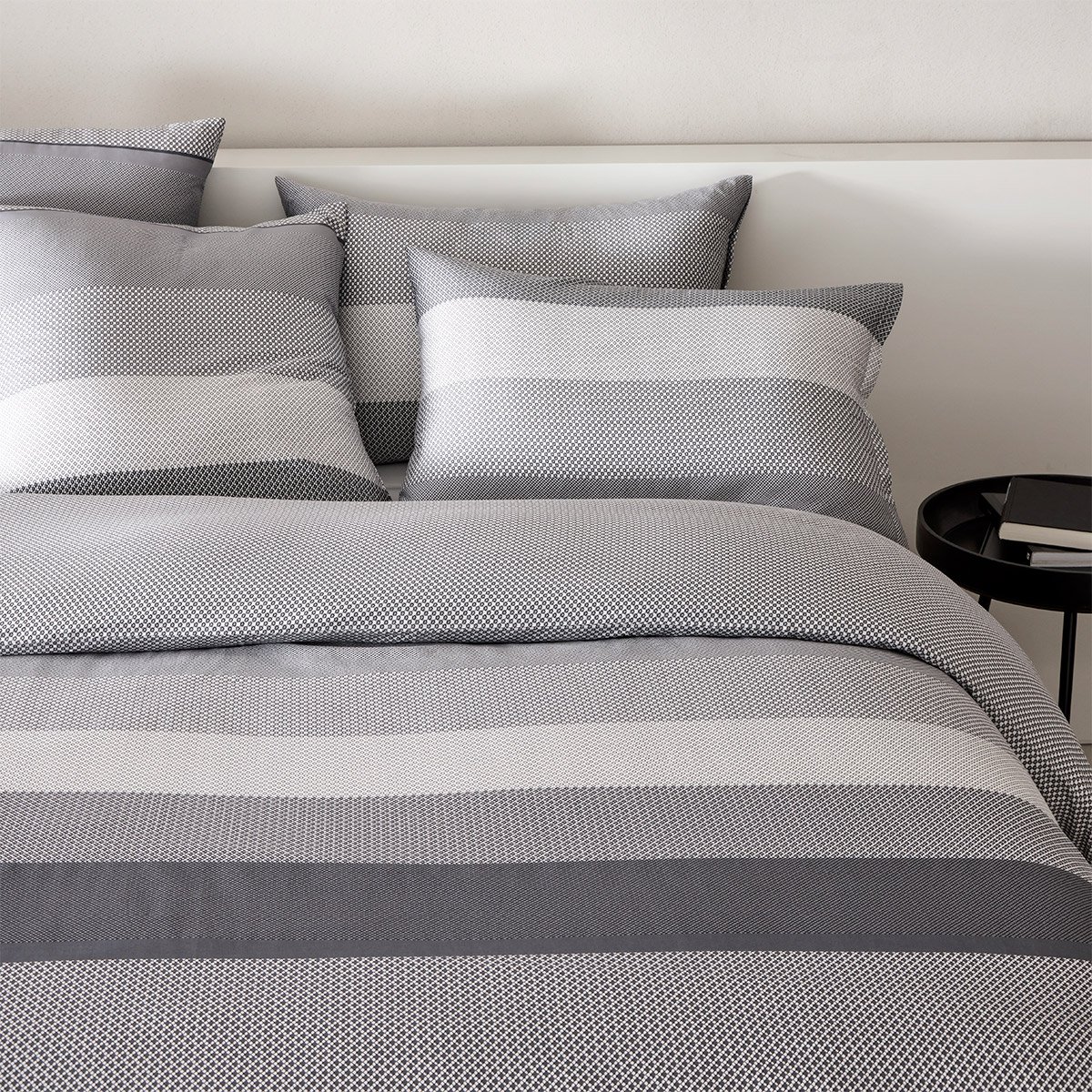 Taie d'oreiller en satin de coton, logan BOSS HOME Gris