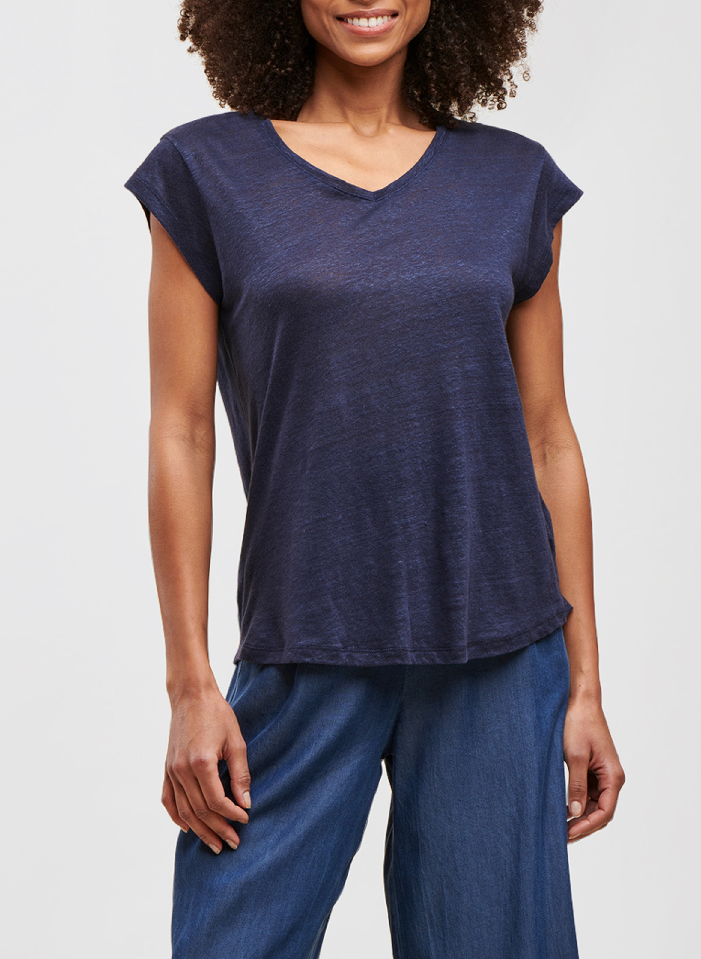 Recht T-shirt met V-hals van linnen LA FEE MARABOUTEE Blauw