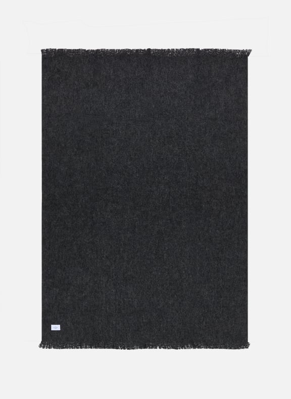 Plaid effet mohair Gris by AU PRINTEMPS PARIS AU PRINTEMPS PARIS Plaid effet mohair Gris
