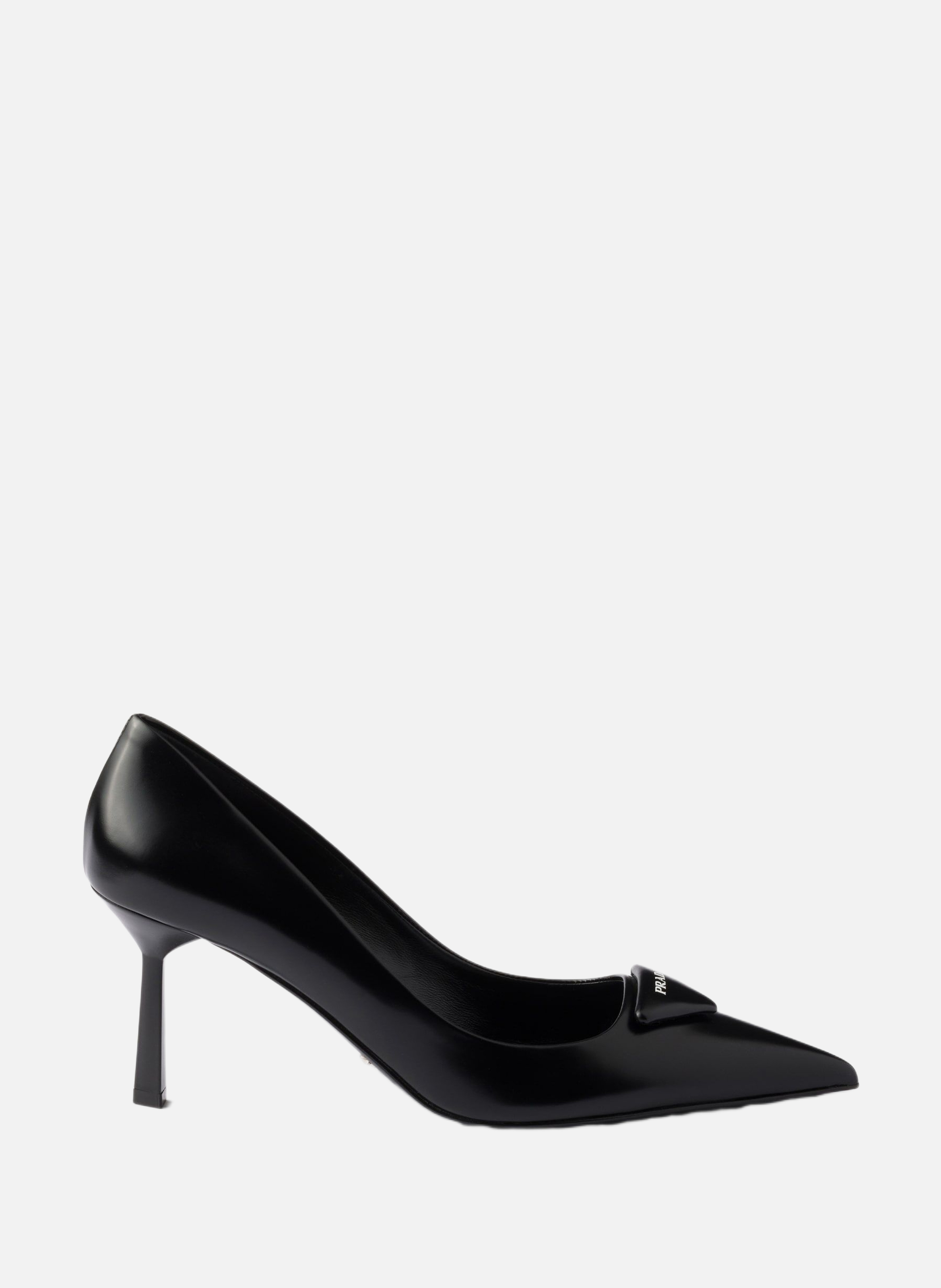 PRADA Escarpins en cuir brossé Noir