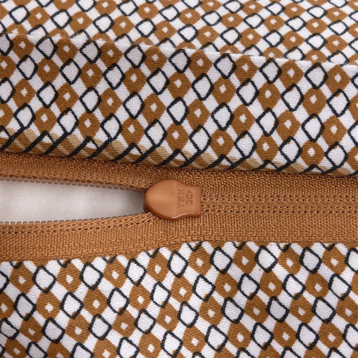 Taie d'oreiller en satin de coton, logan BOSS HOME Marron