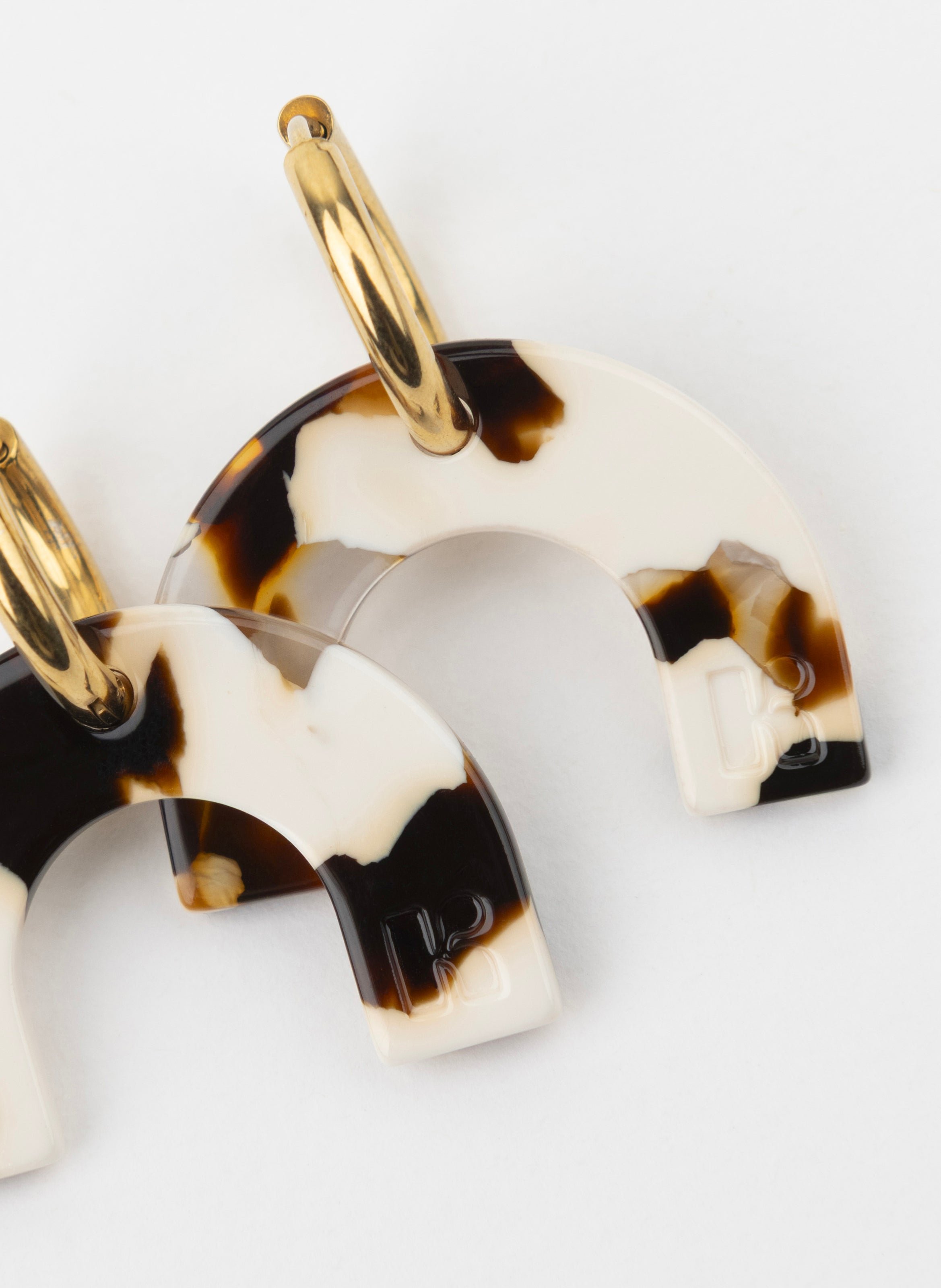 Boucles d'oreilles arc-en-ciel avec anneaux en acier inoxydable argenté KURAGE GINZA Marron