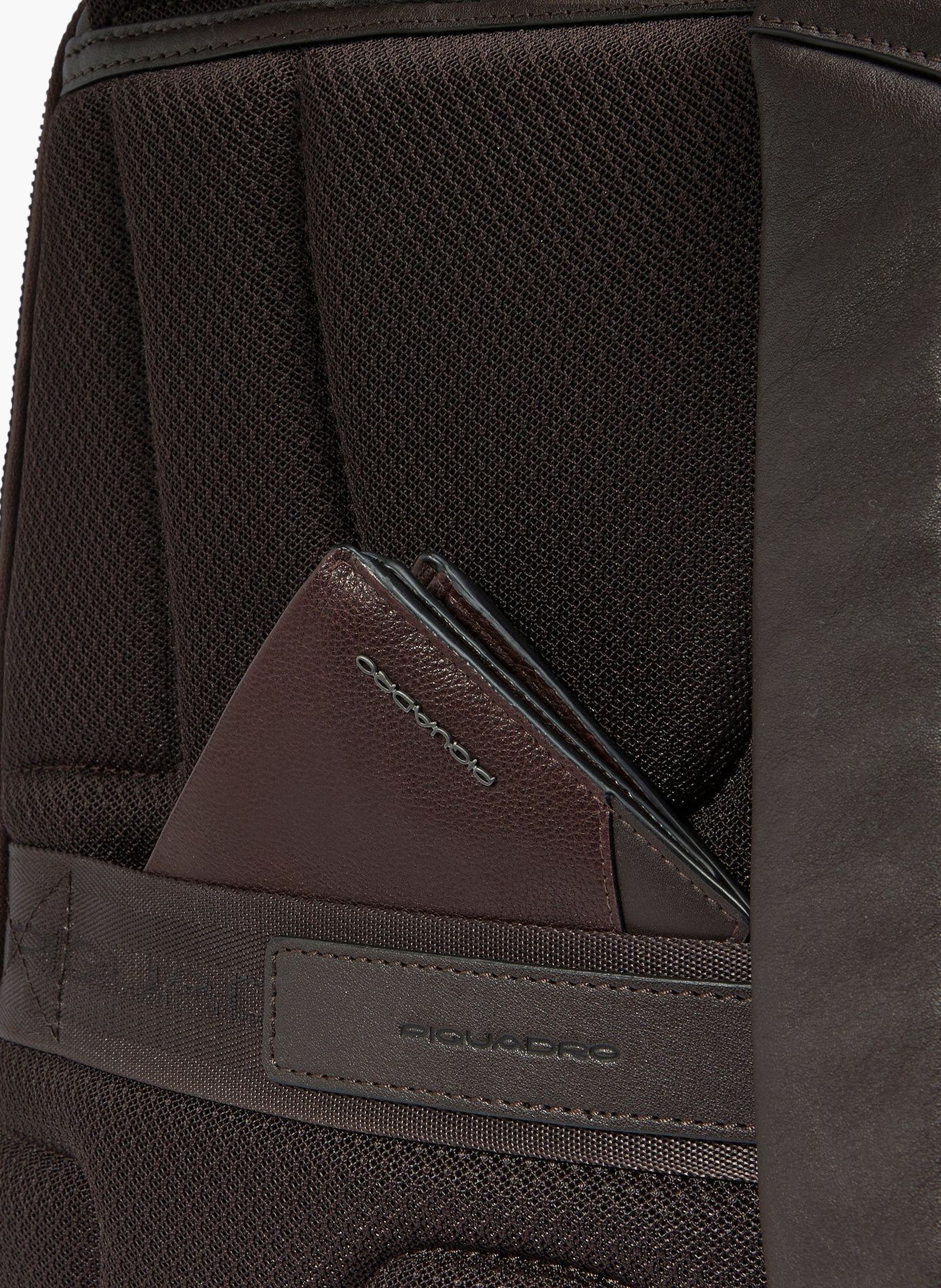 Sac à dos pour ordinateur 15,6" PIQUADRO Marron