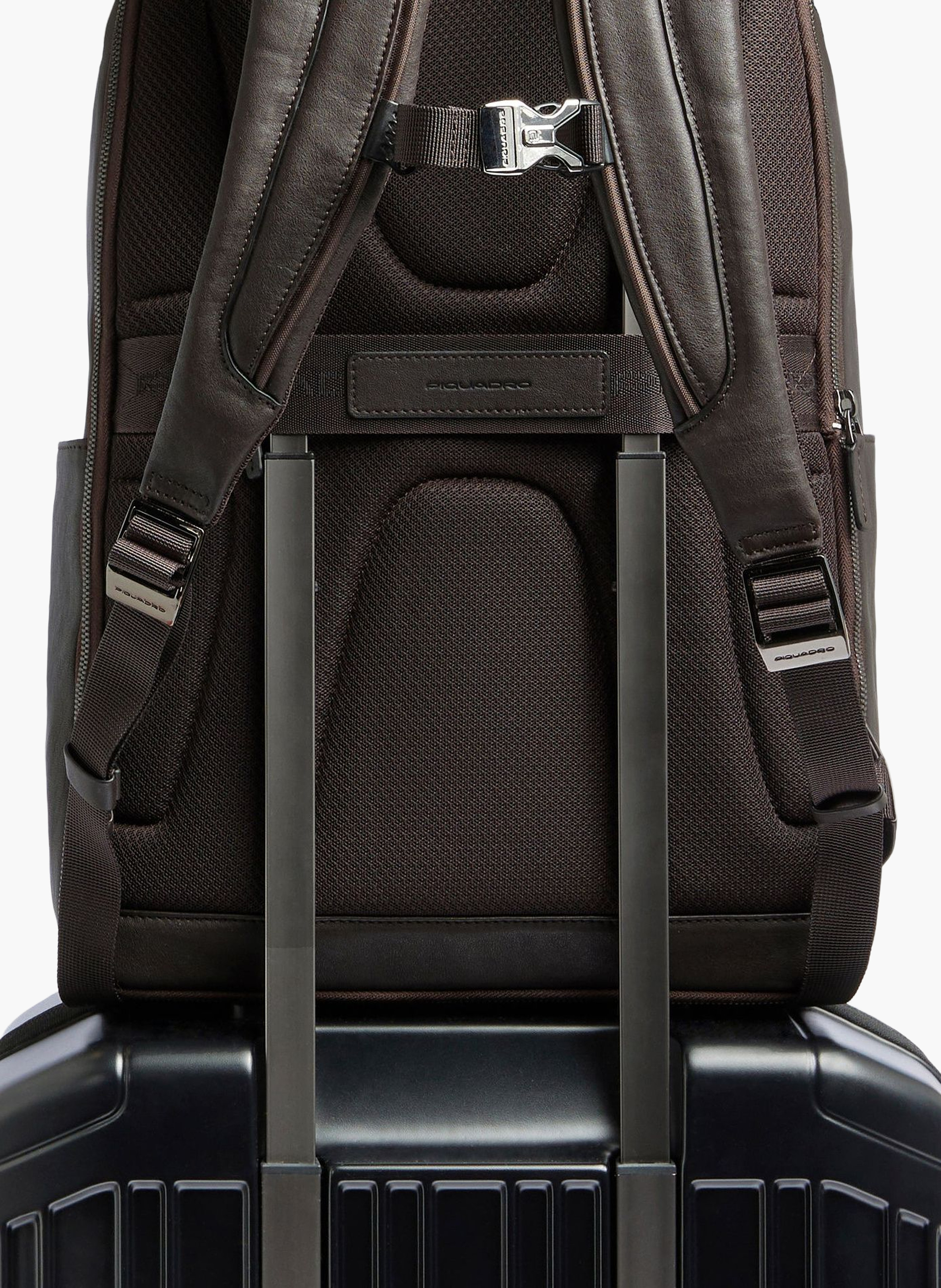 Sac à dos pour ordinateur 15,6" PIQUADRO Marron