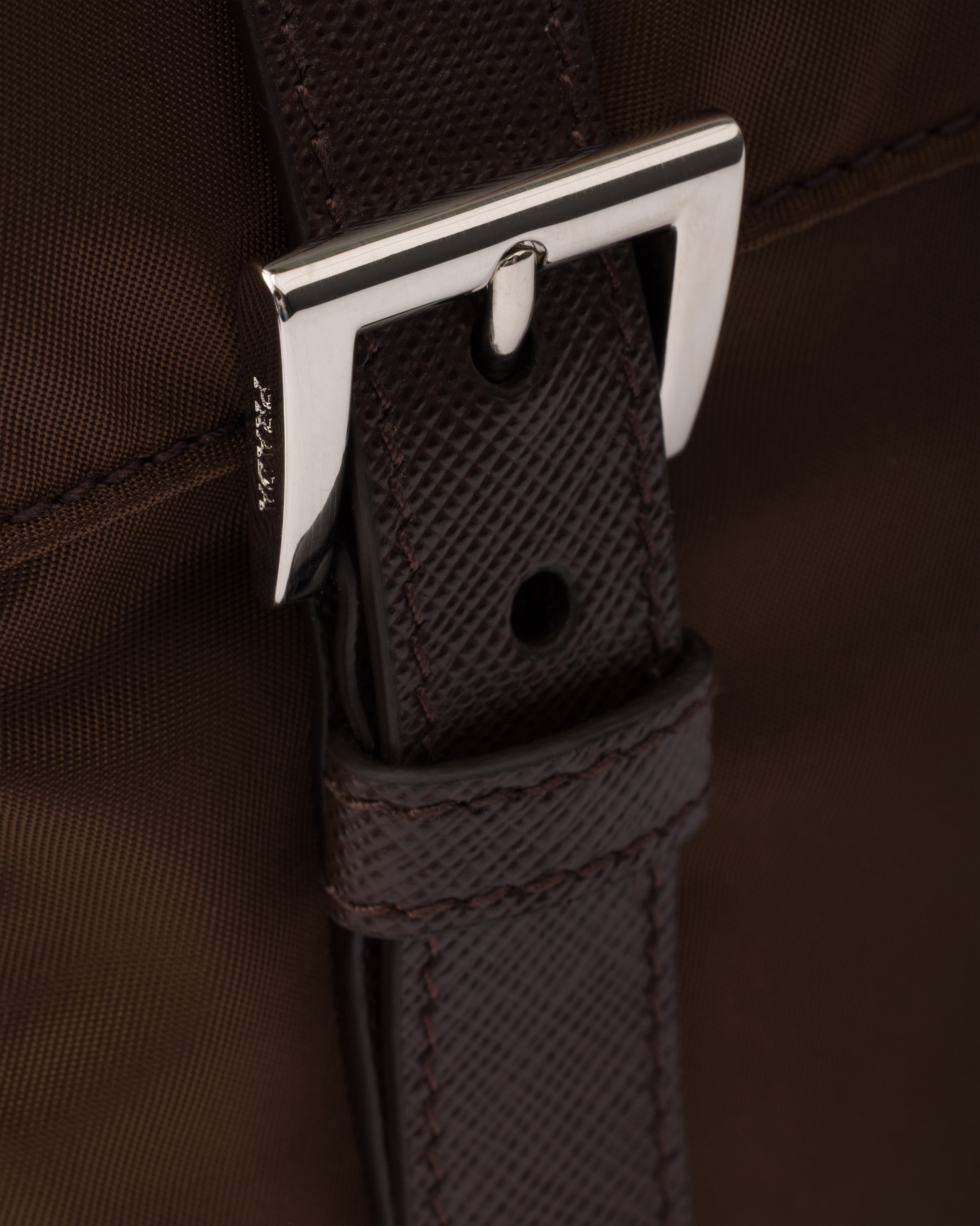 Sac porté épaule en re-nylon PRADA Marron