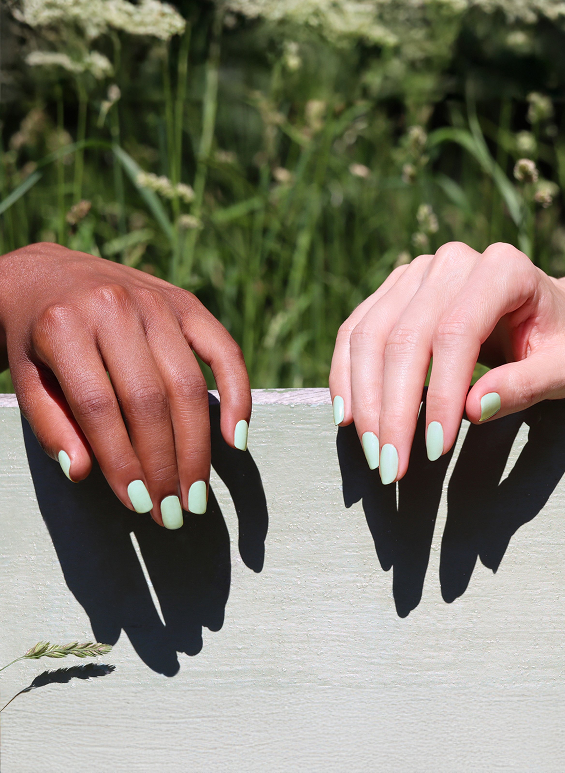 Green Flash Nail Polish MANUCURIST Mint