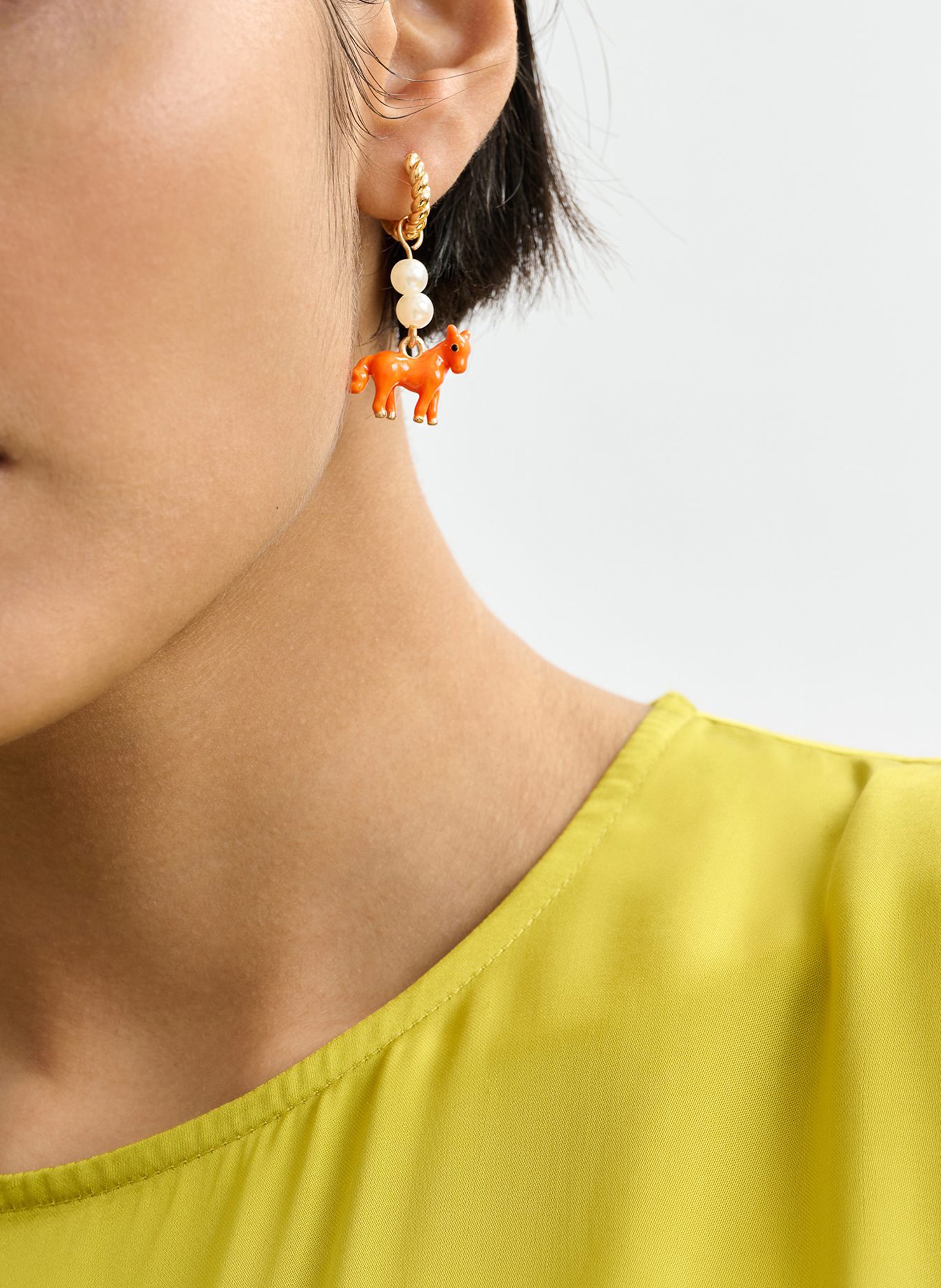 Boucles d'oreilles fantaisie jessika ESSENTIEL ANTWERP Doré