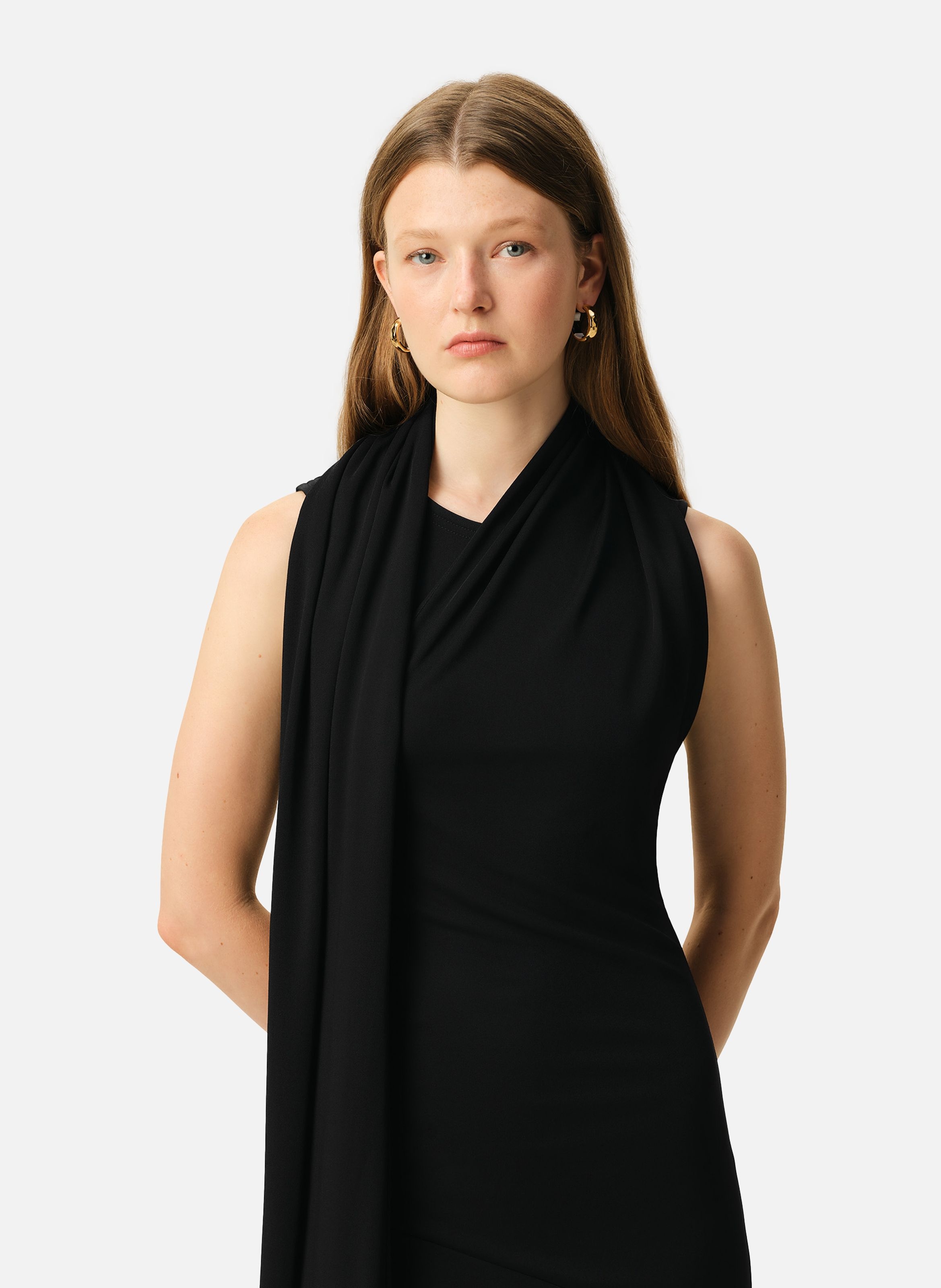 Robe longue lavallière en jersey AMI PARIS Noir