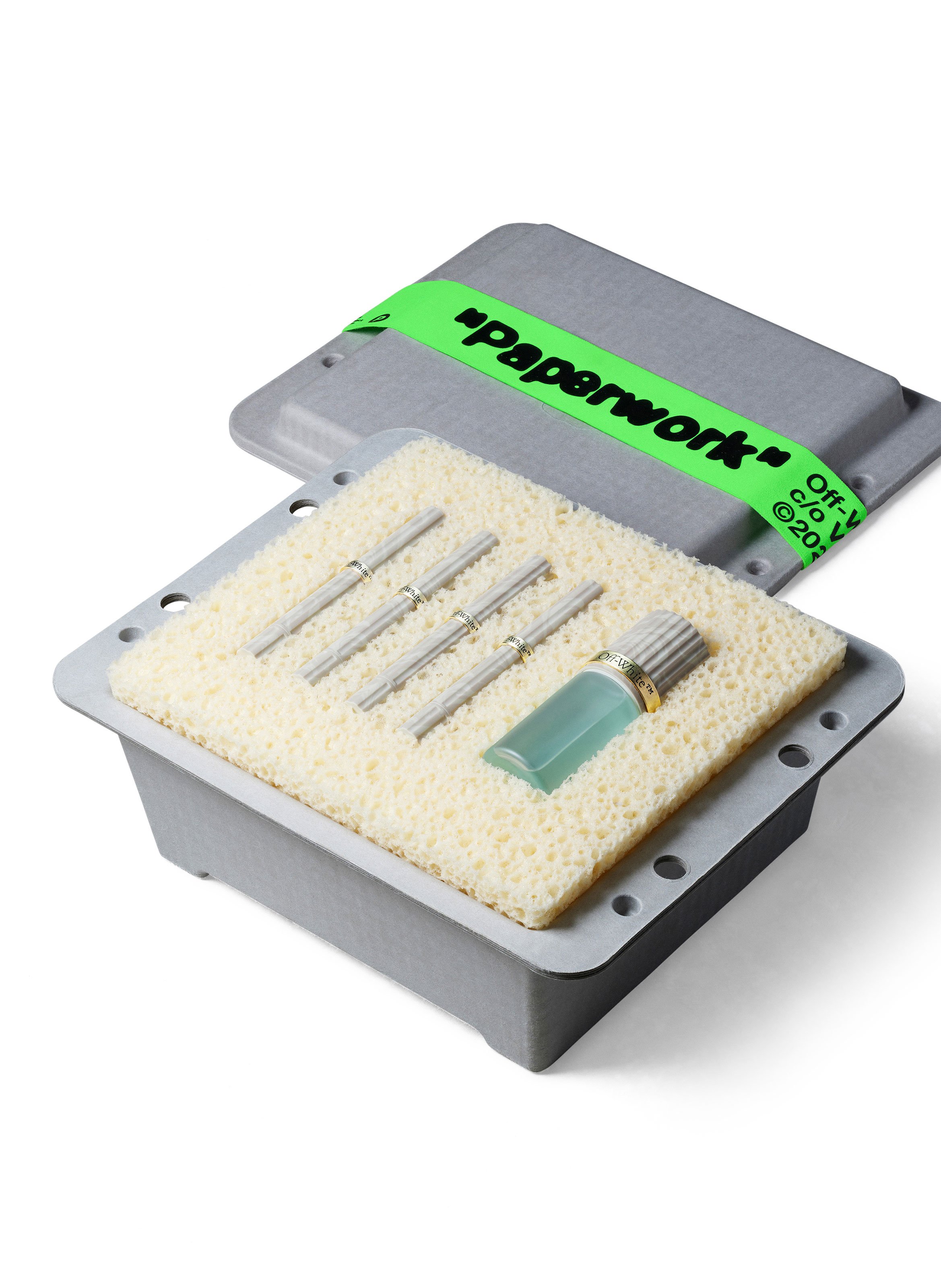 Crayon Box - He-Man OFF-WHITE BEAUTY No color