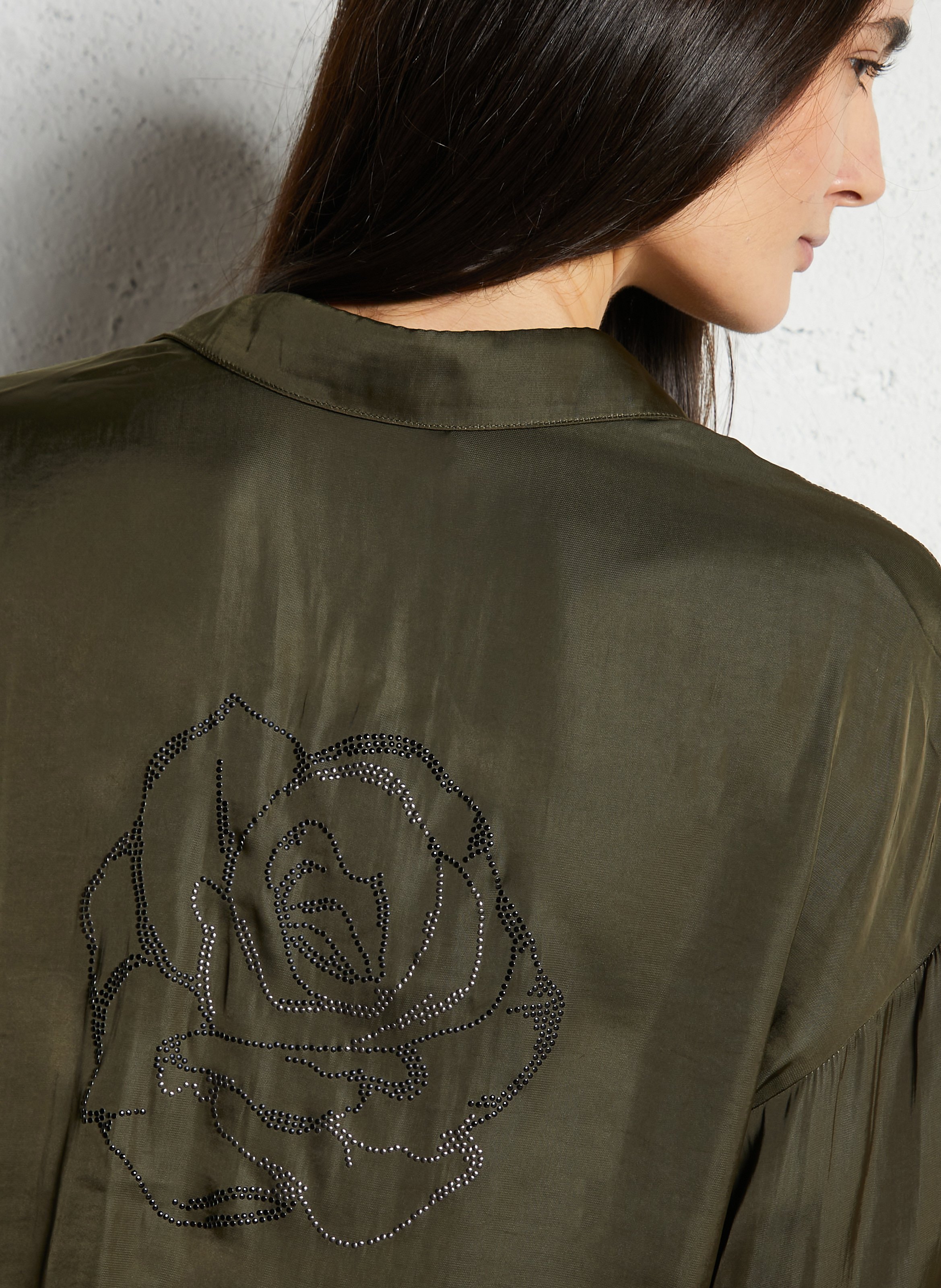 Chemise cropped col classique à studs IKKS Kaki