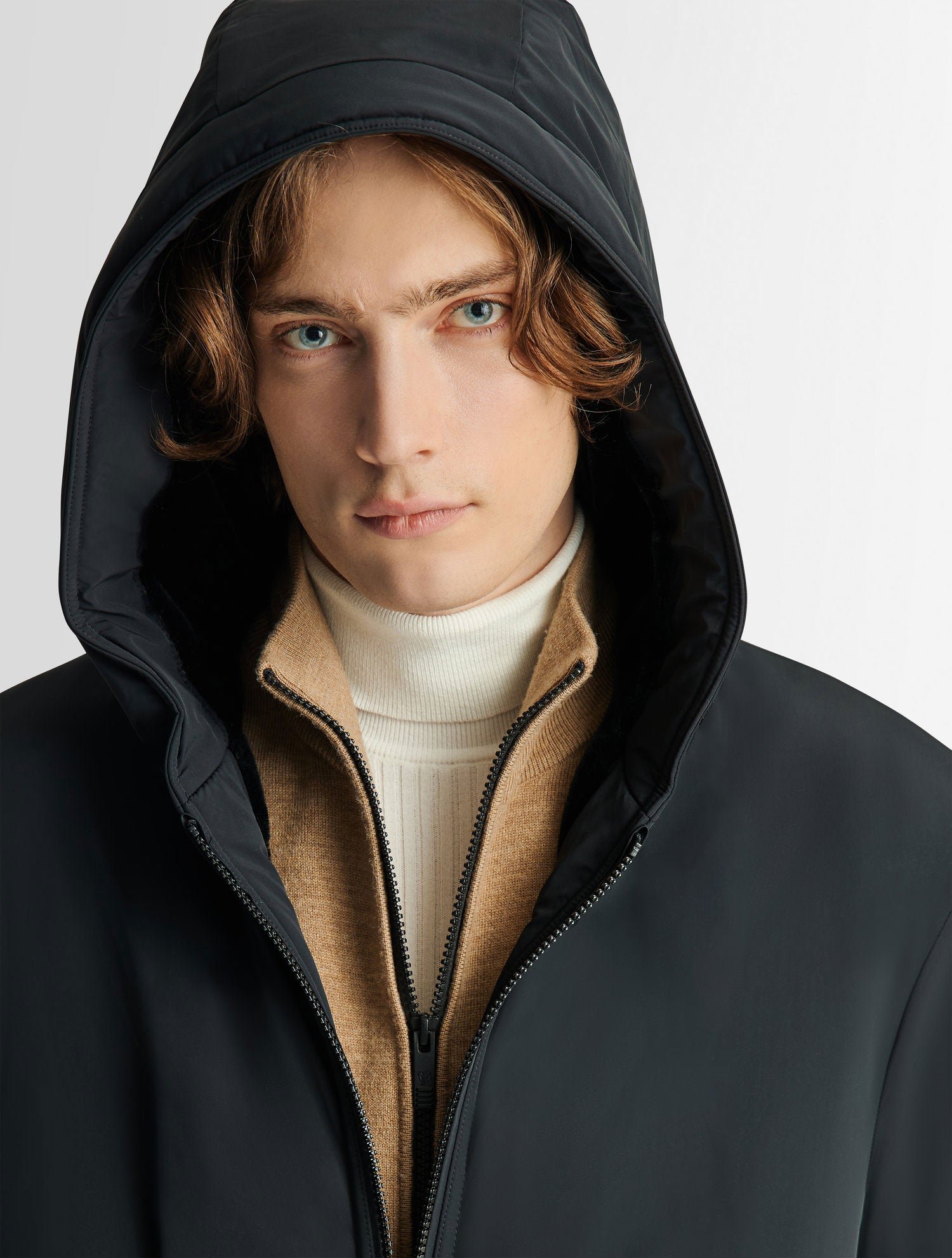 Blouson yalo col capuche coupe ample FUSALP Noir