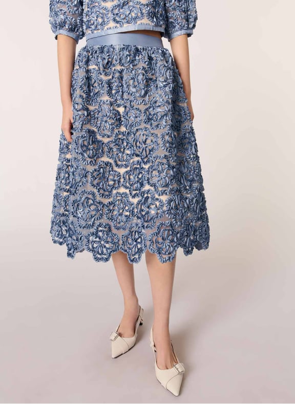 Jupe midi en organza à motifs floraux Bleu by MAJE MAJE Jupe midi en organza à motifs floraux Bleu