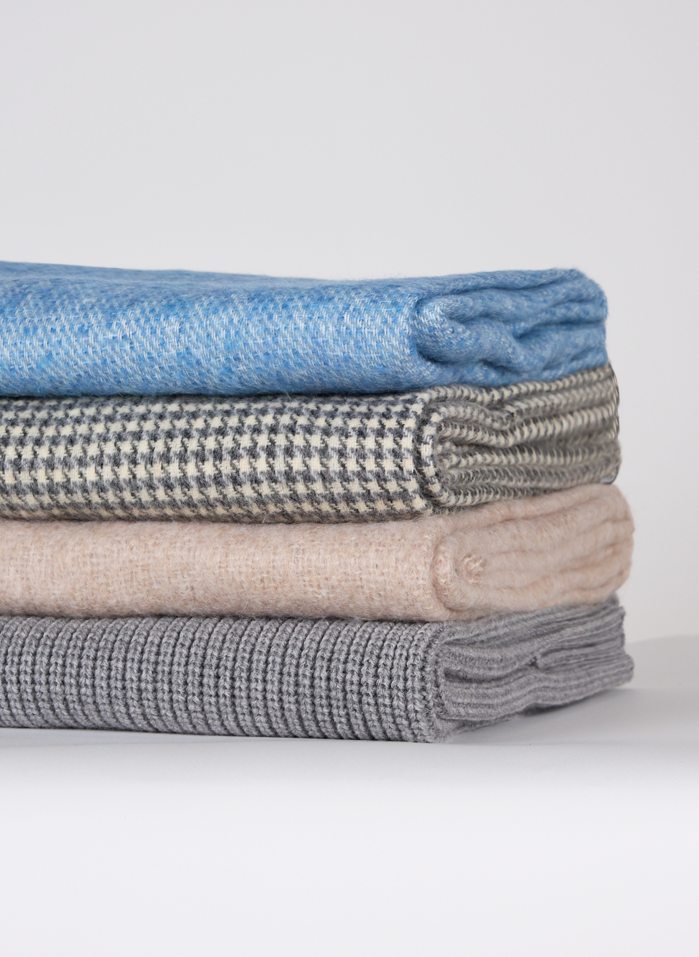 Plaid avec lignes diagonales AU PRINTEMPS PARIS Bleu