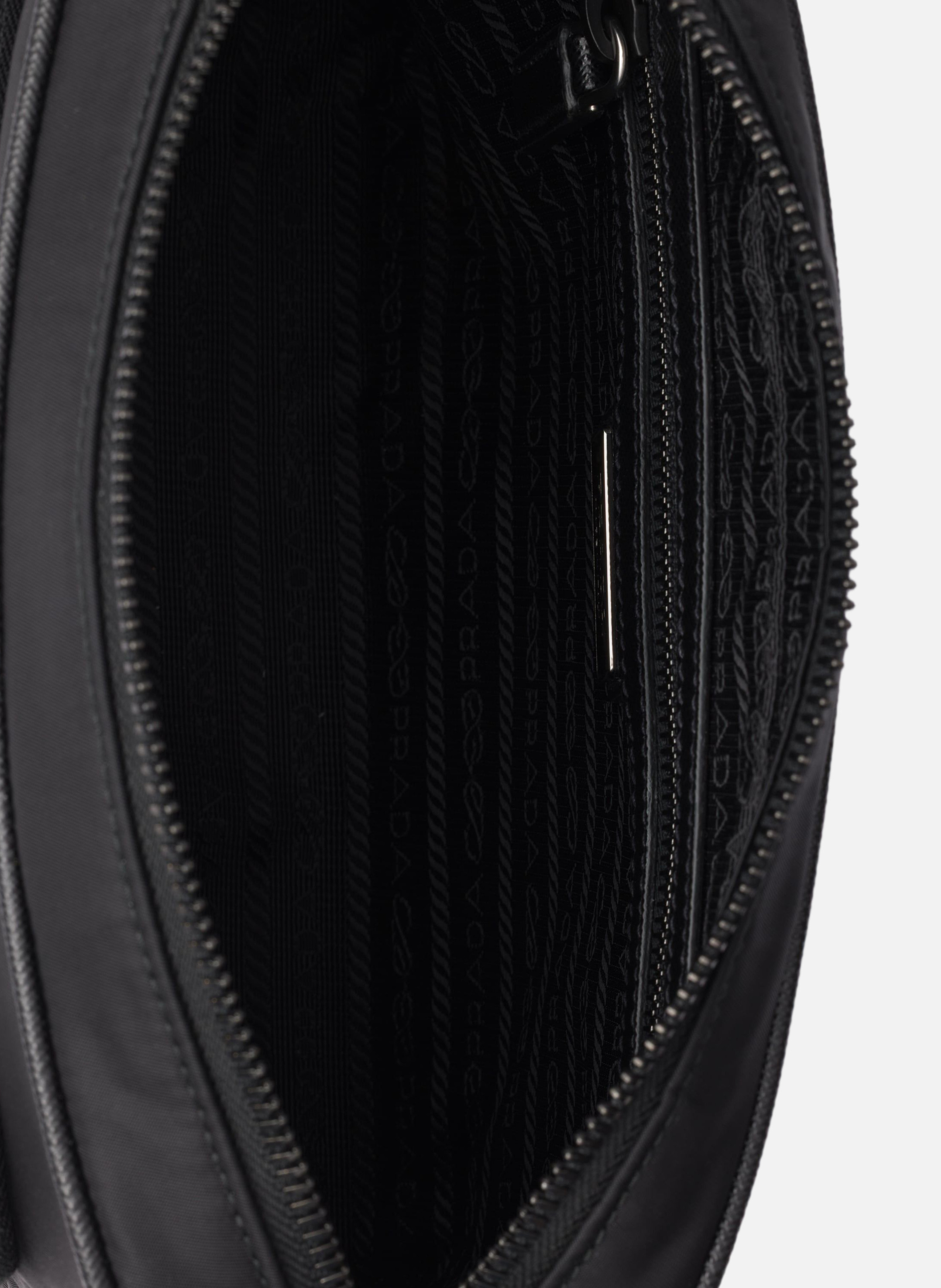 Petit sac porté épaule en re-nylon et cuir saffian PRADA Noir
