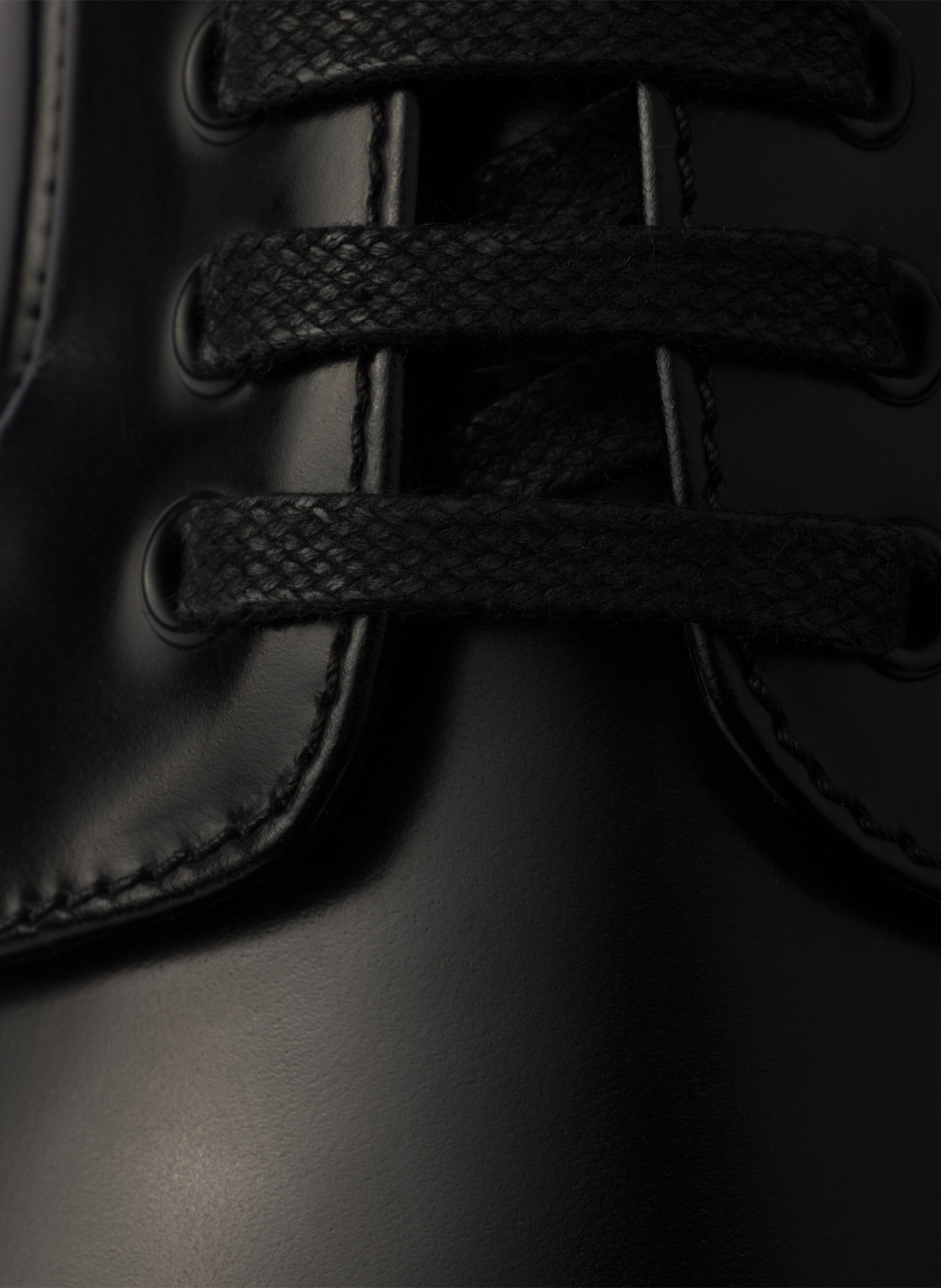 Chaussures à lacets en cuir brossé PRADA Noir